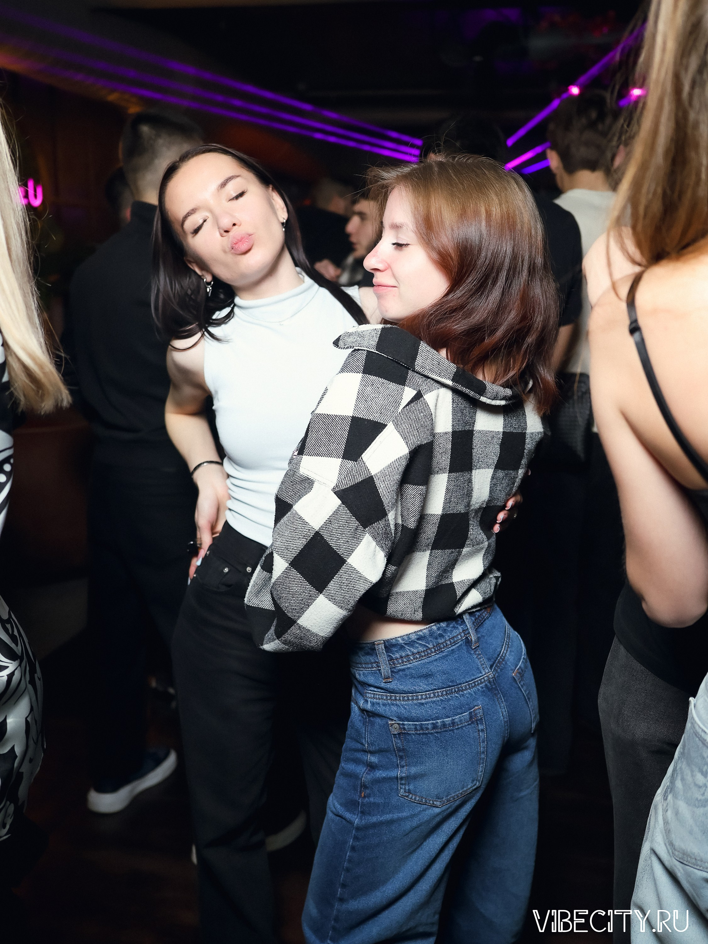 DOUBLE U. VIBECITY.RU Вайб Сити Ру Фоторепортажи Фотоотчеты Калининград