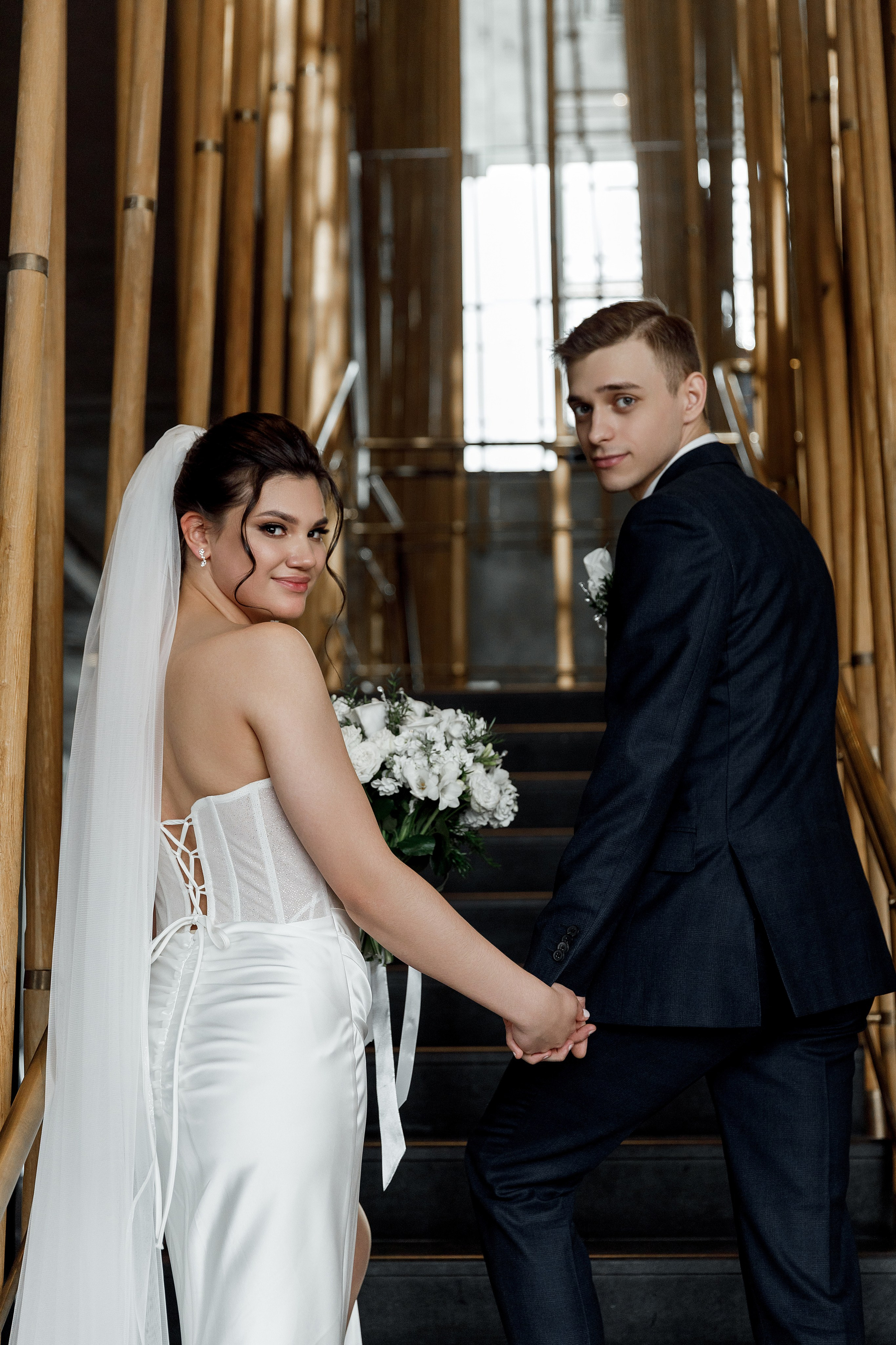 Паша&Настя (роспись Москва-сити Birds). Фотограф в Москве Юлия Хамзина