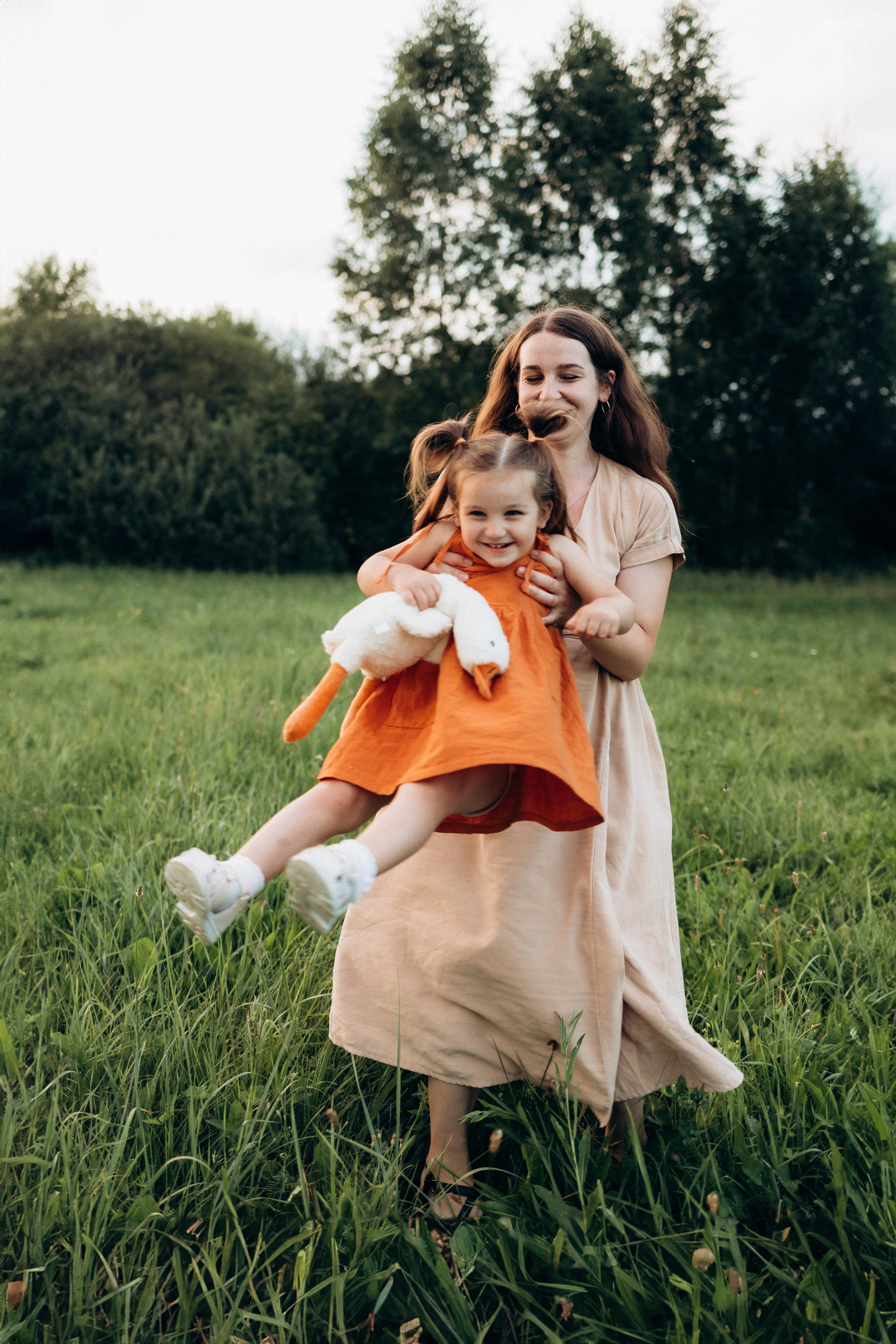 Катя и малышка Аня. Фотограф Елена Рябцева