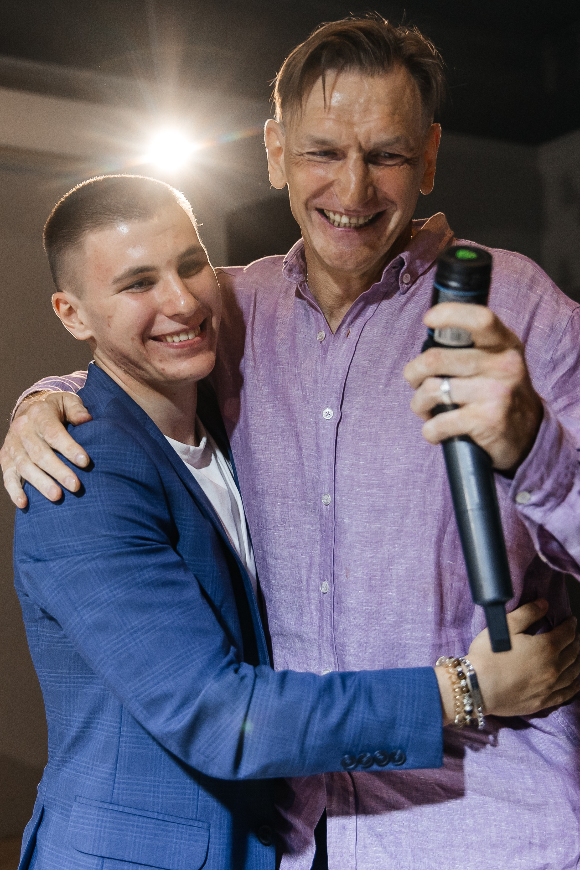 2023-06-23 Выпускной МБОУ СОШ № 10. Фотограф в Красноярске