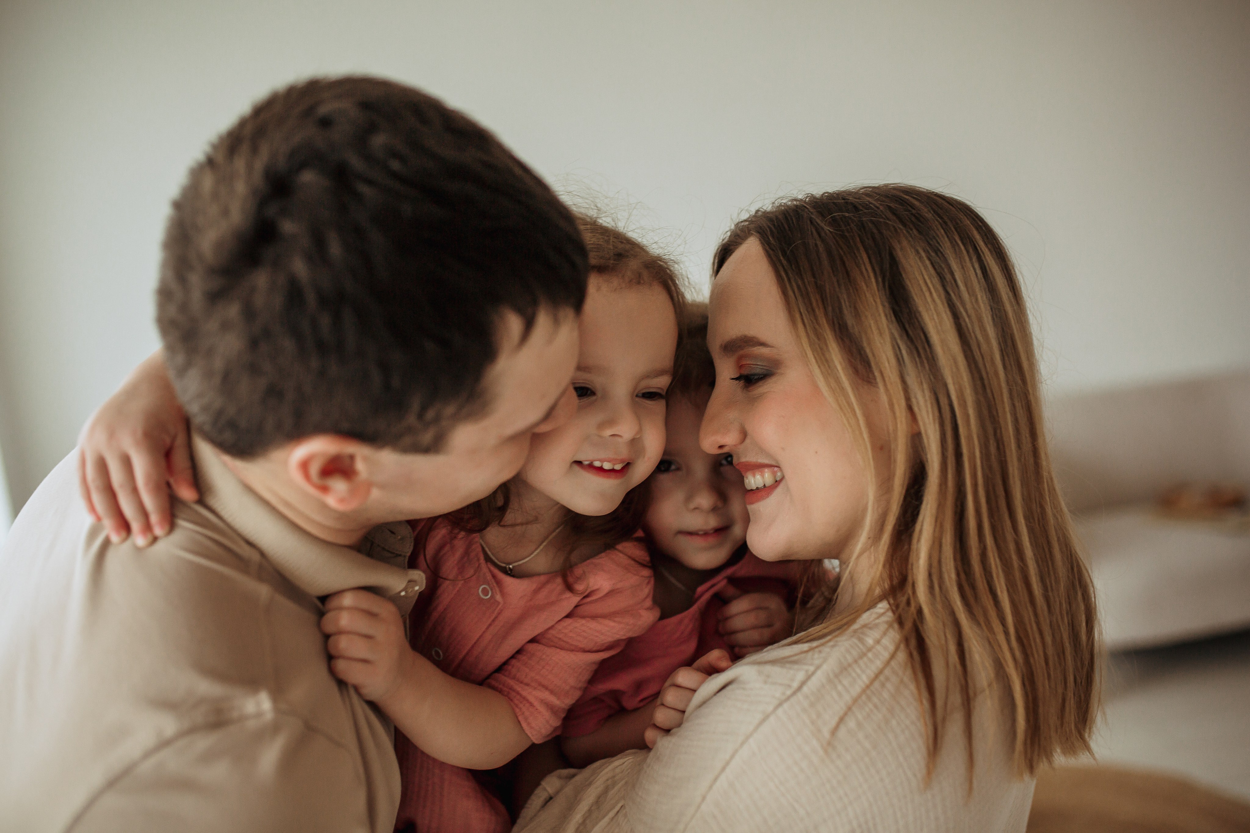 Катя & Аня 3 годика. Семейный и Свадебный фотограф в Санкт-Петербурге Плохая Екатерина