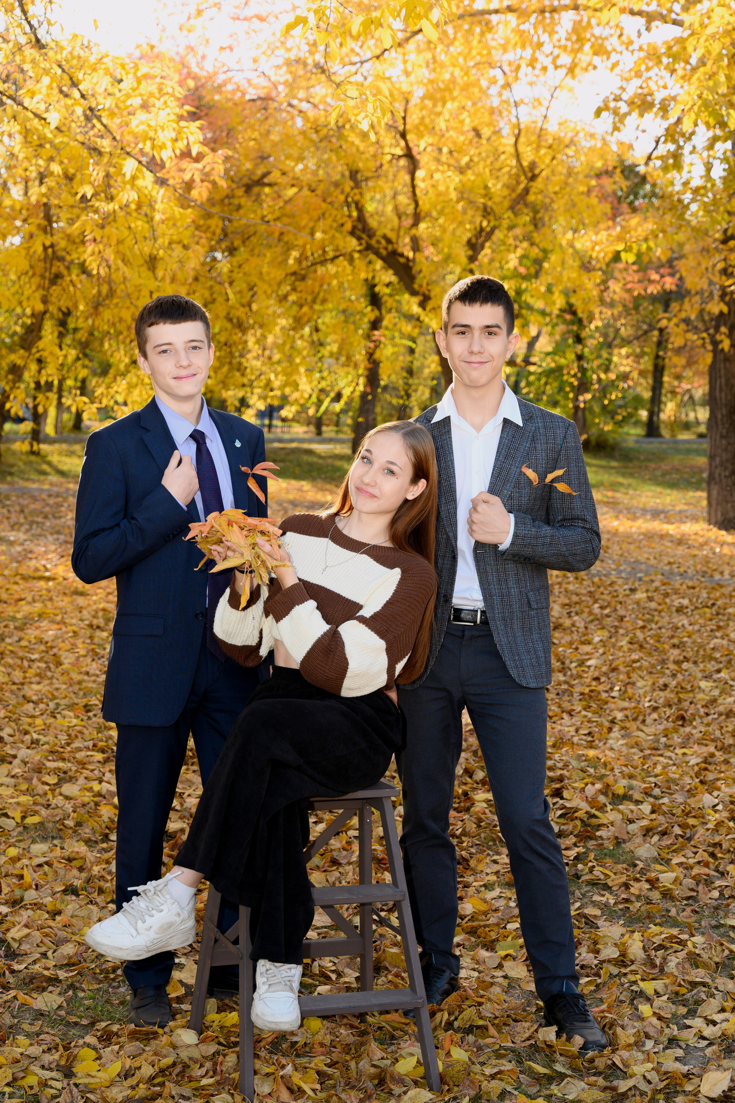 Фотоальбомы для старшеклассников 9-11 класс. Профессиональный фотограф в г. Красноярске Татьяна Арлакова