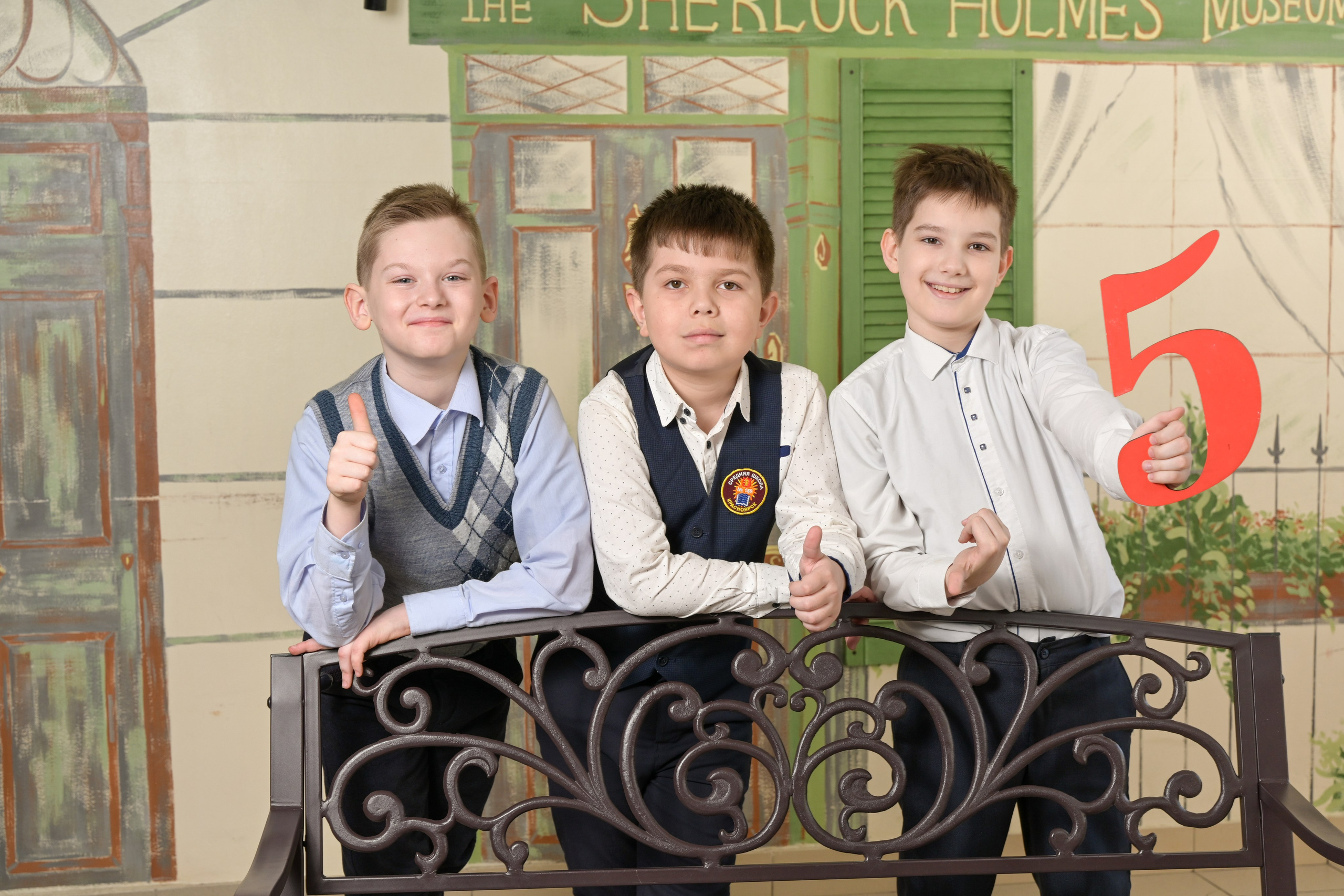 Профессиональная фотосъёмка на выпускные альбомы в Красноярске. Профессиональный фотограф в г. Красноярске Татьяна Арлакова