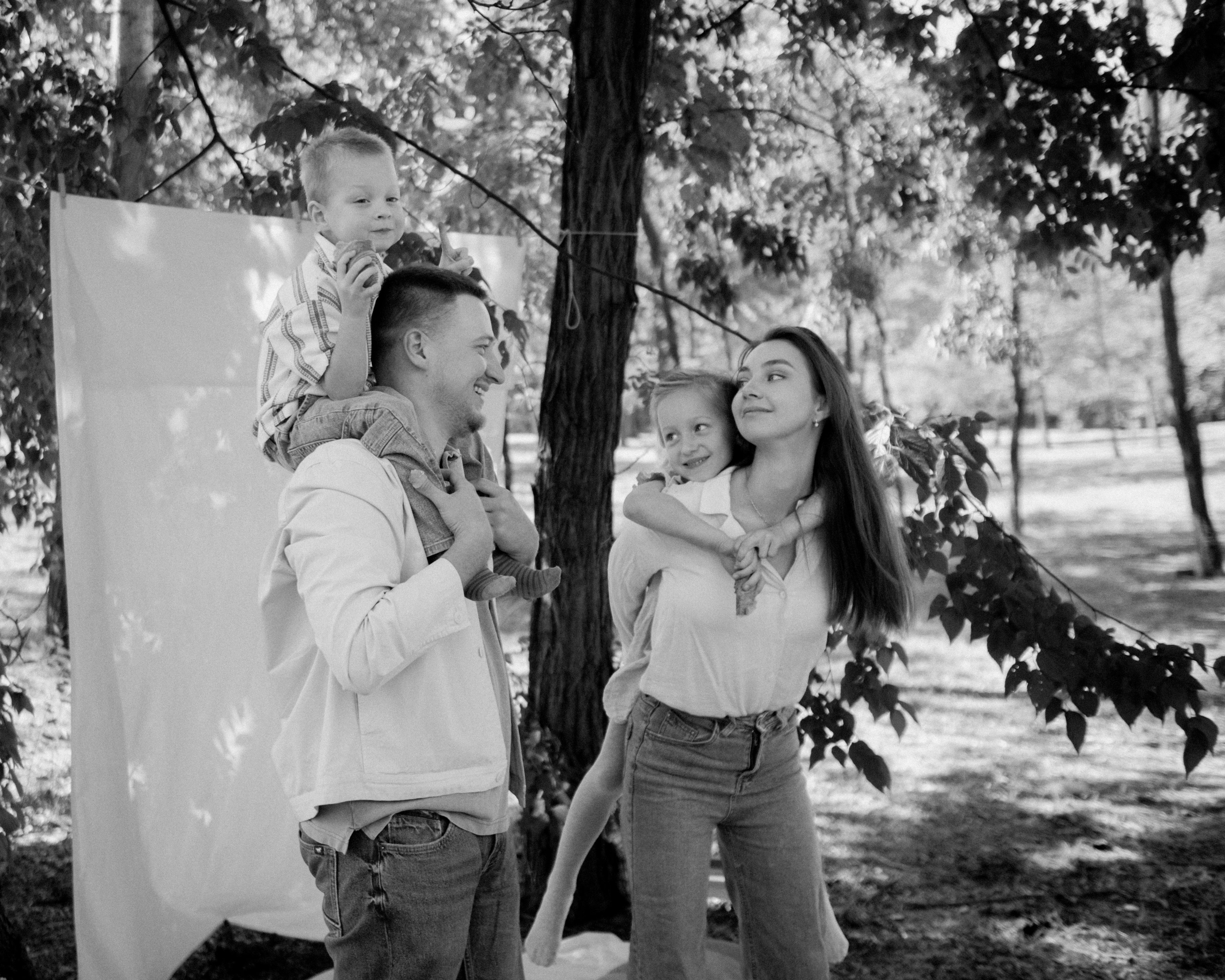 Family Photoday. Portrait photographer Olga Prokopova based in Budapest