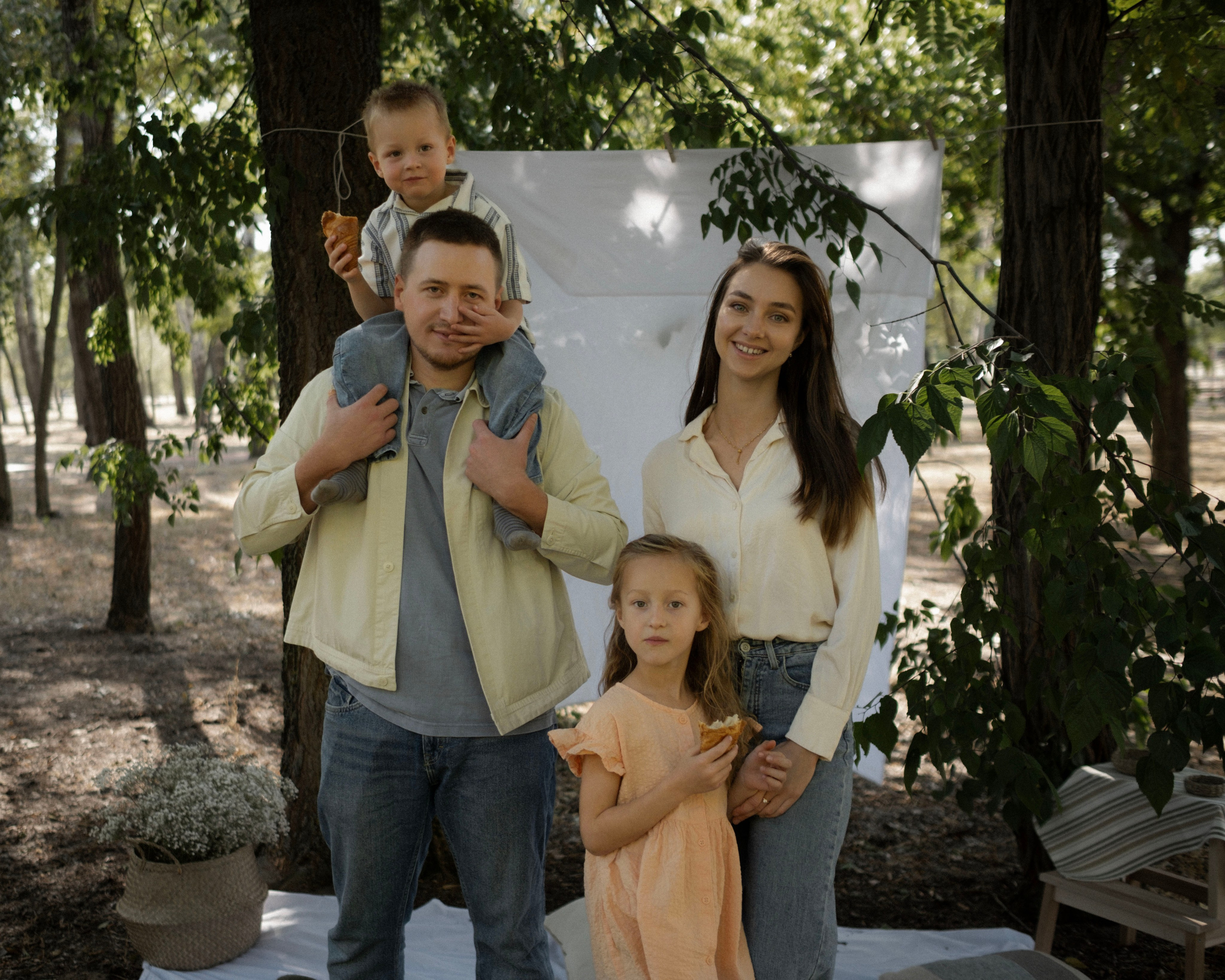 Family Photoday. Portrait photographer Olga Prokopova based in Budapest