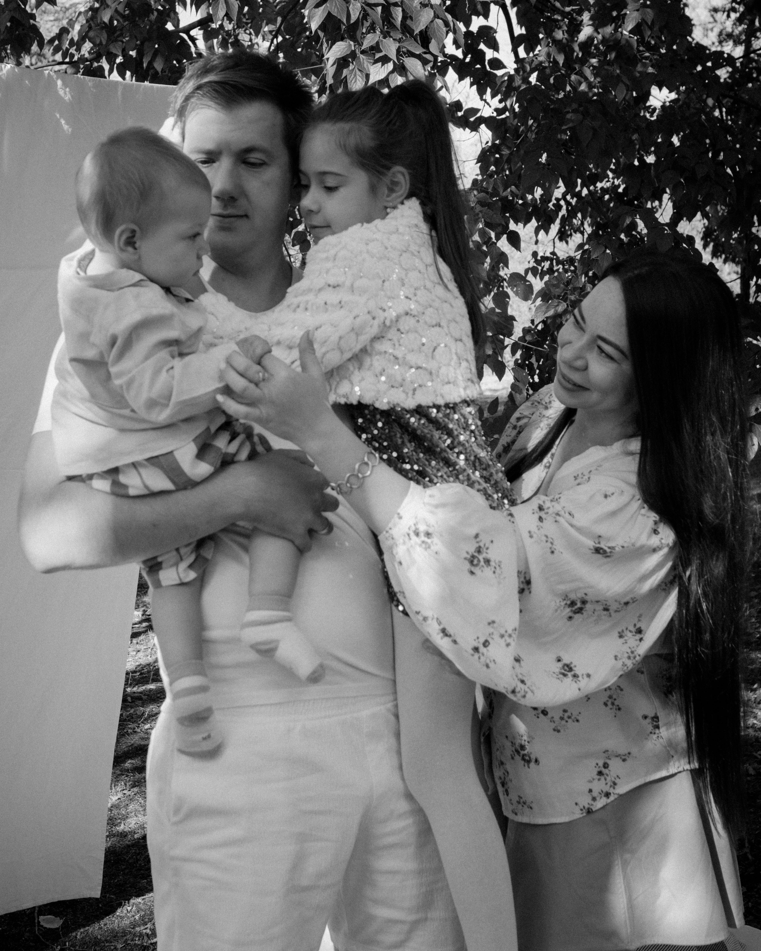 Family Photoday. Portrait photographer Olga Prokopova based in Budapest