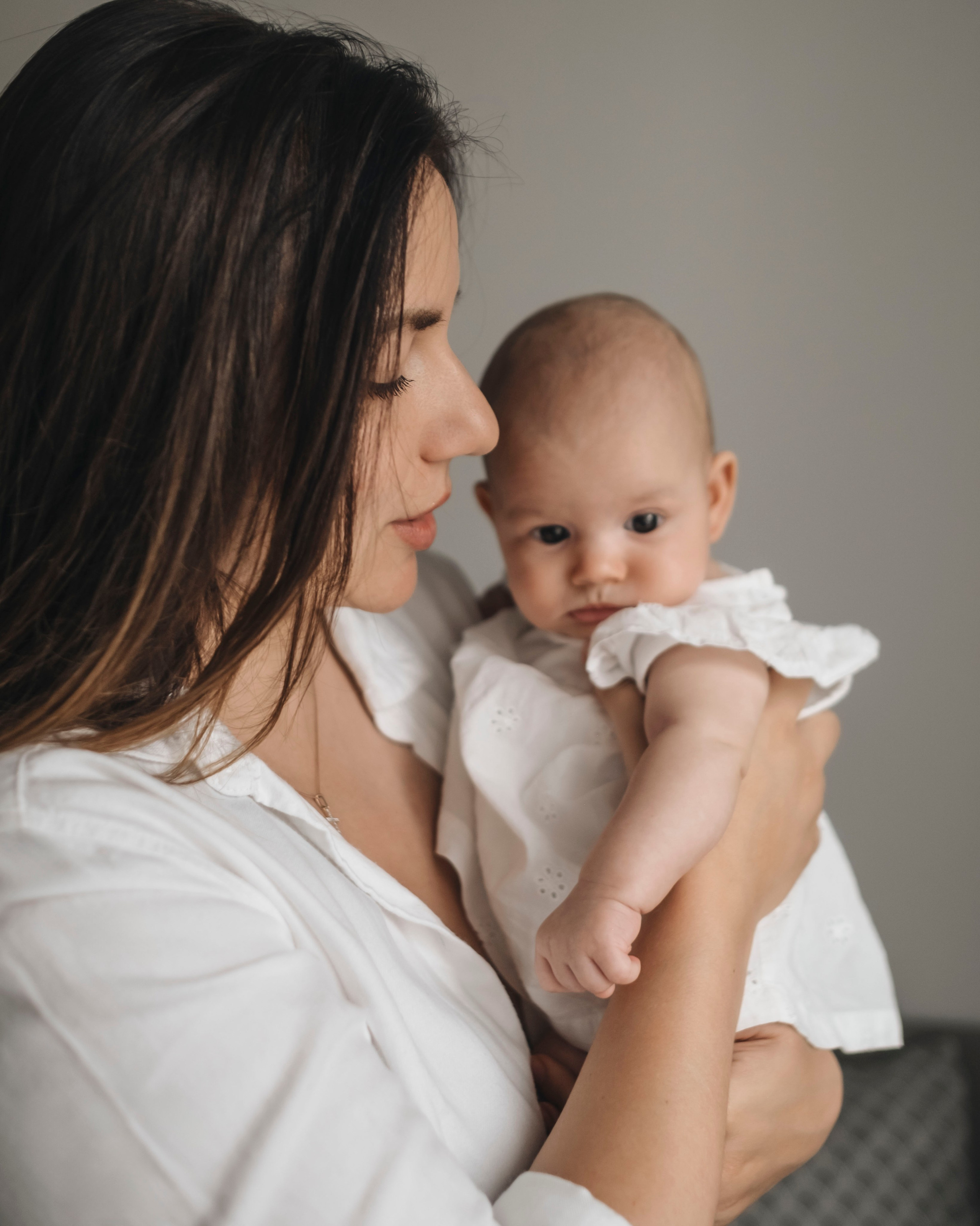 Marina. Home family photoshoot. Portrait photographer Olga Prokopova based in Budapest