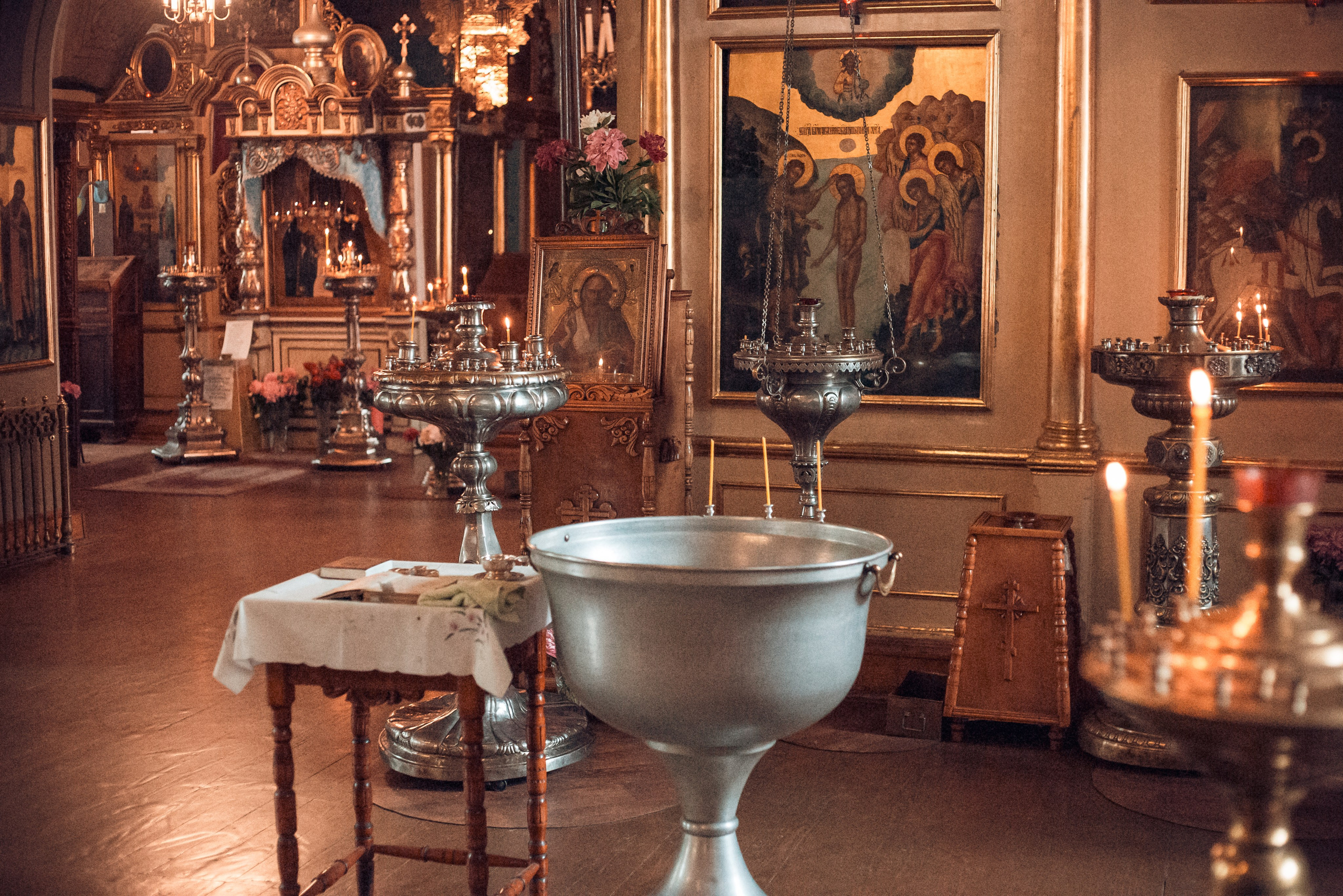 Крещение Артемия в Георгиевской церкви Калуги