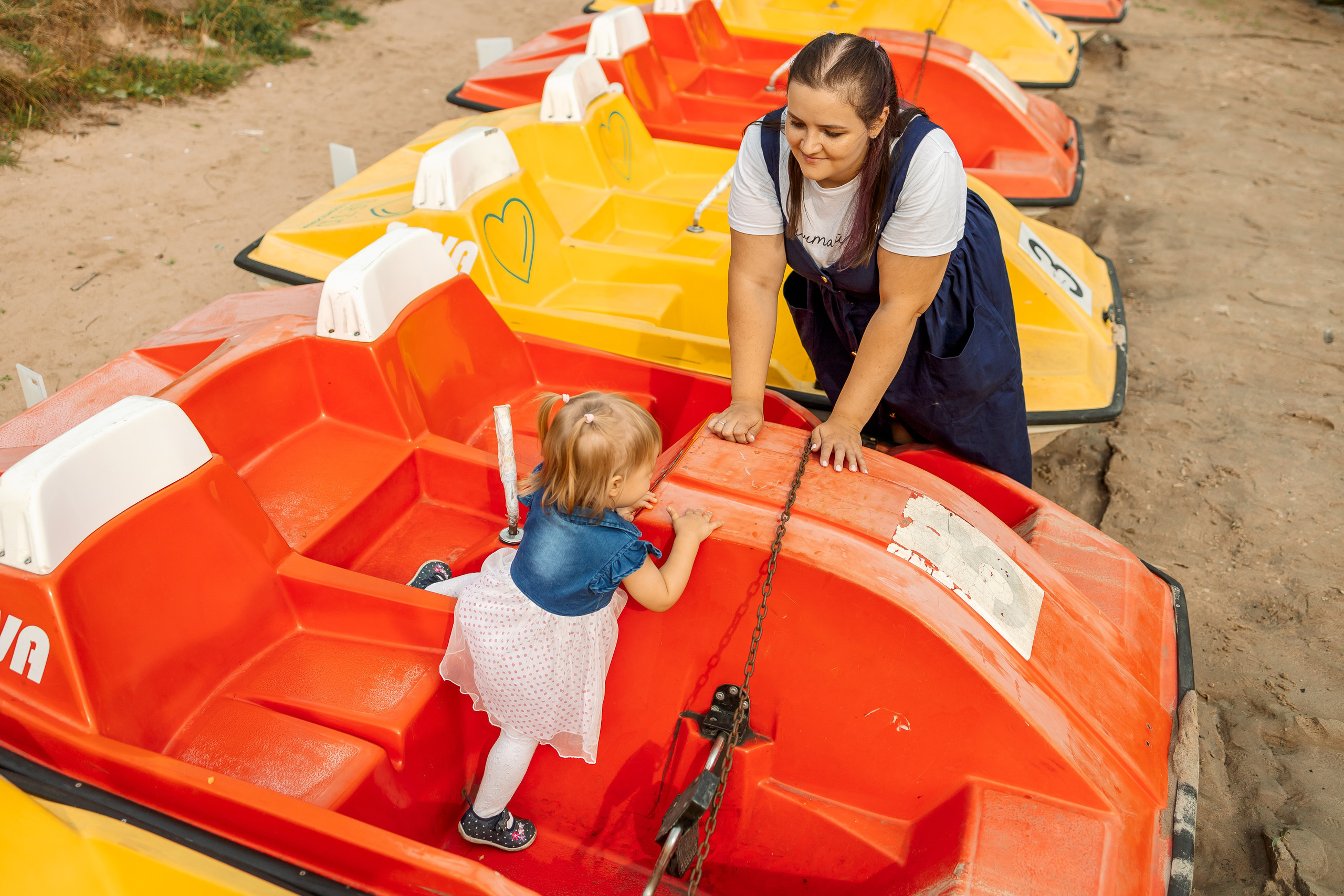 Мама и дочка прогулка в Наташинских прудах. Семейный Фотограф в Москве Евгения Симоненко