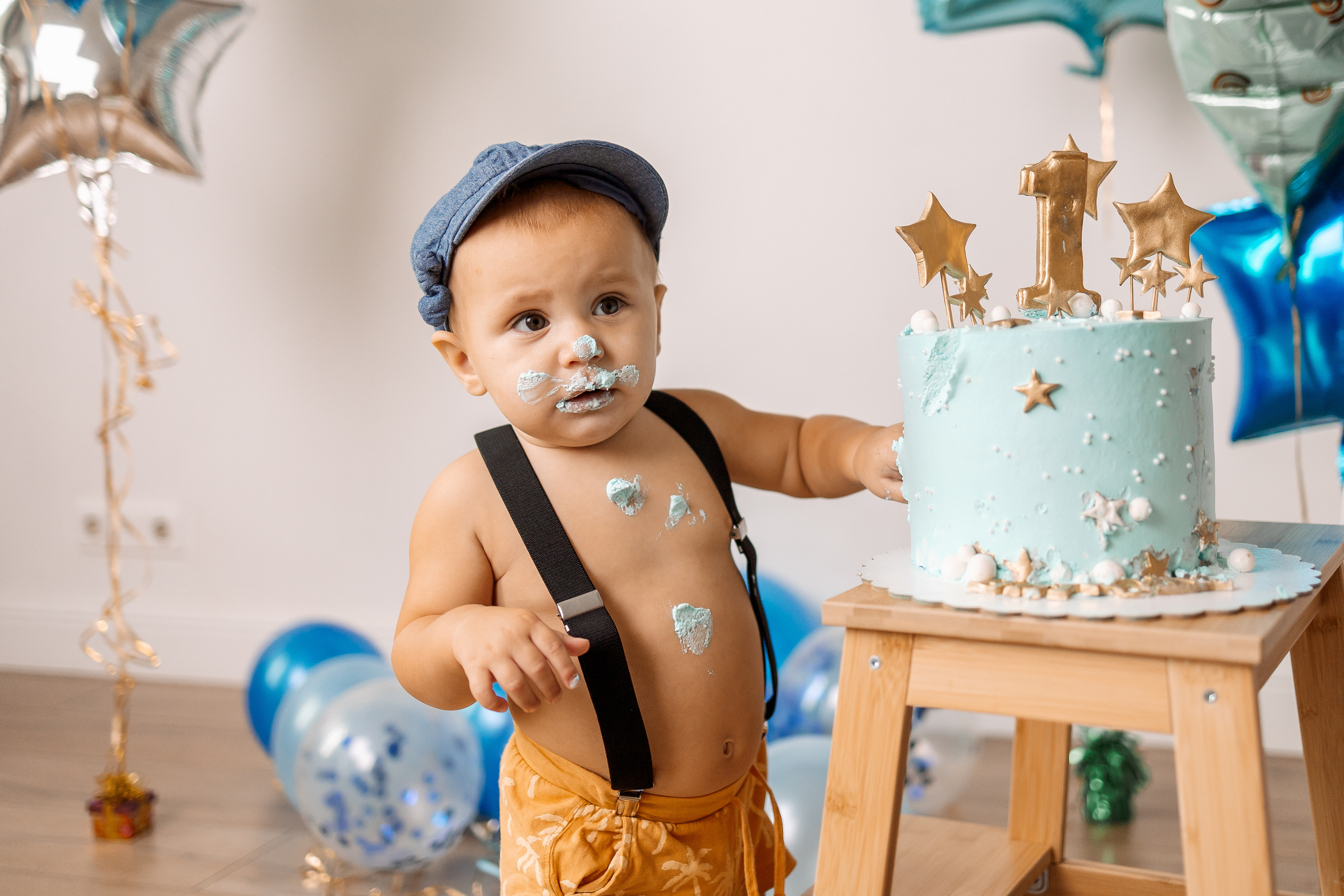 Первый тортик. Семейный Фотограф в Москве Евгения Симоненко