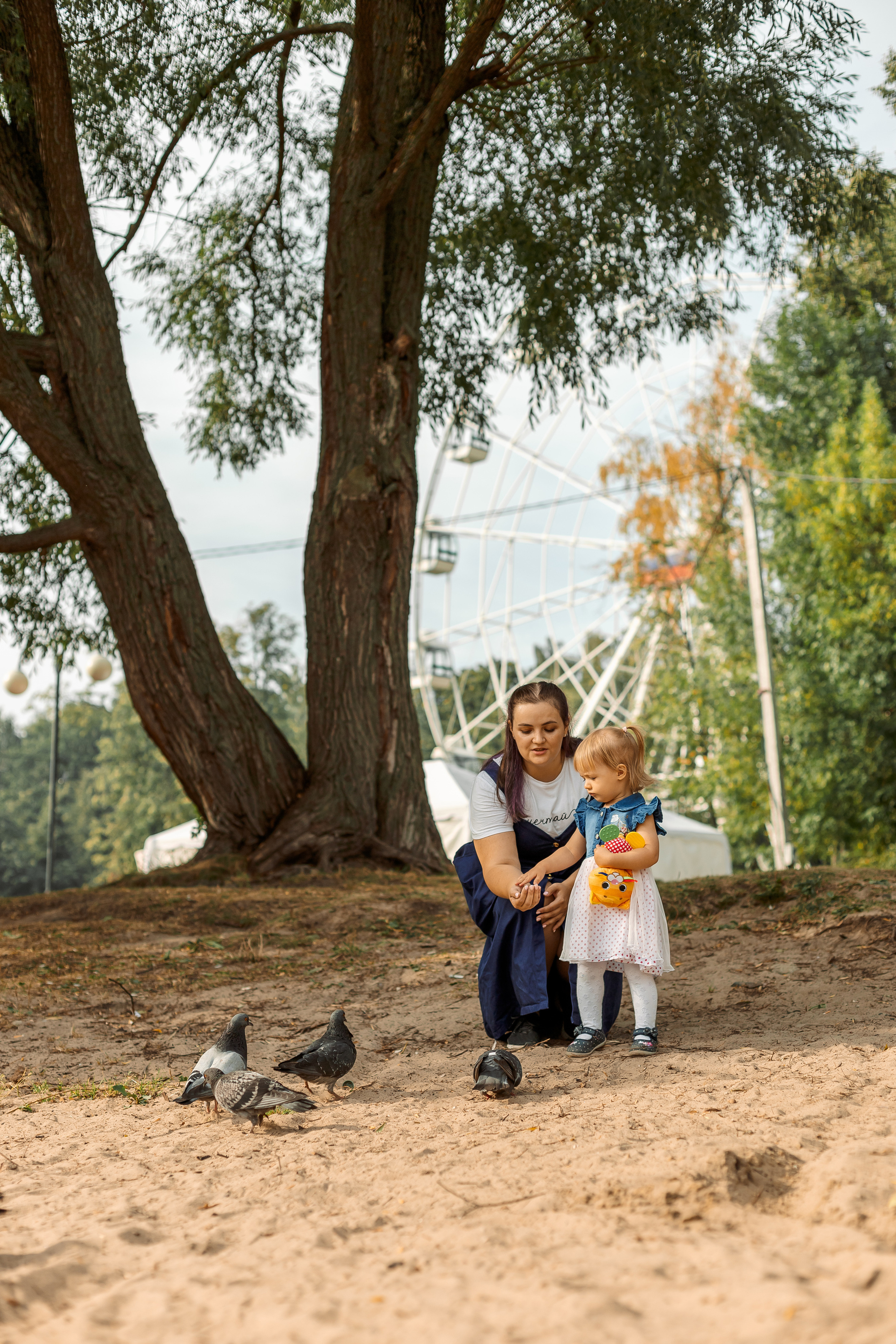 Мама и дочка прогулка в Наташинских прудах. Семейный Фотограф в Москве Евгения Симоненко