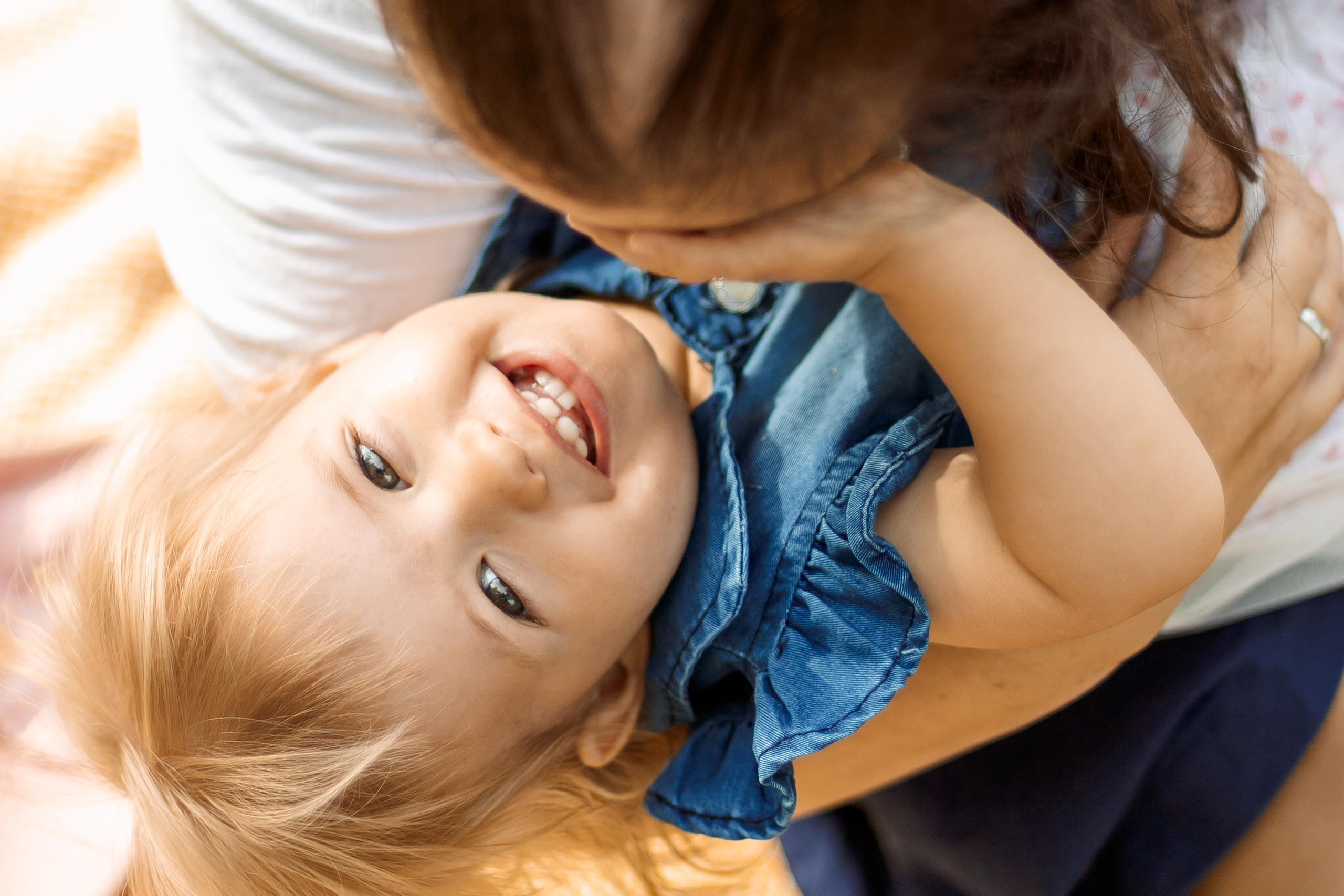 Мама и дочка прогулка в Наташинских прудах. Семейный Фотограф в Москве Евгения Симоненко