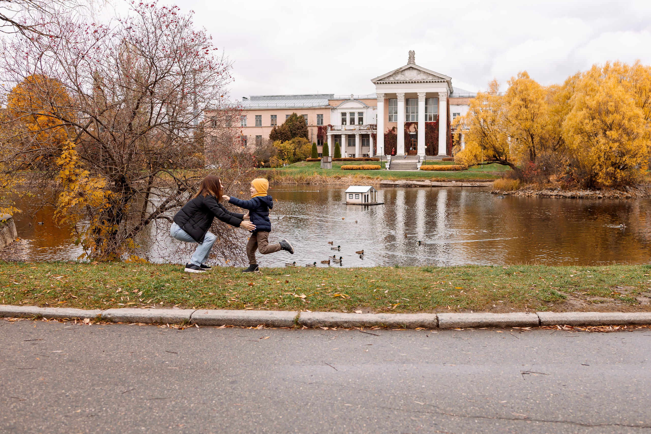 Семейная прогулка в Ботаническом саду. Семейный Фотограф в Москве Евгения Симоненко