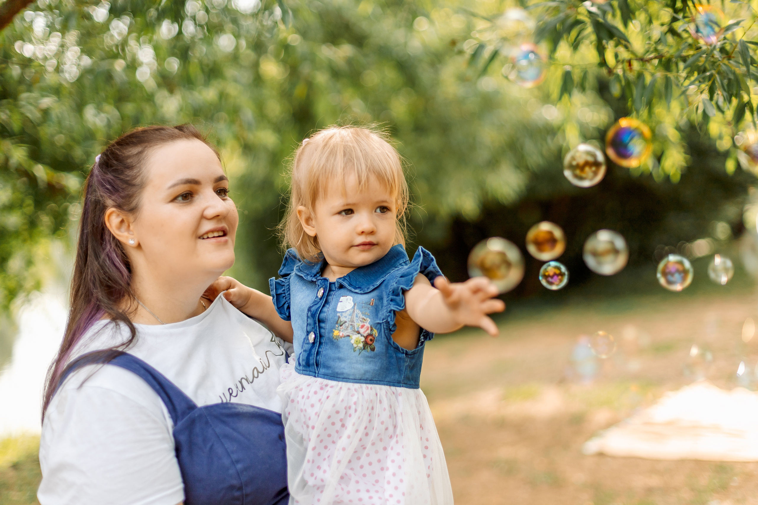 Мама и дочка прогулка в Наташинских прудах. Семейный Фотограф в Москве Евгения Симоненко