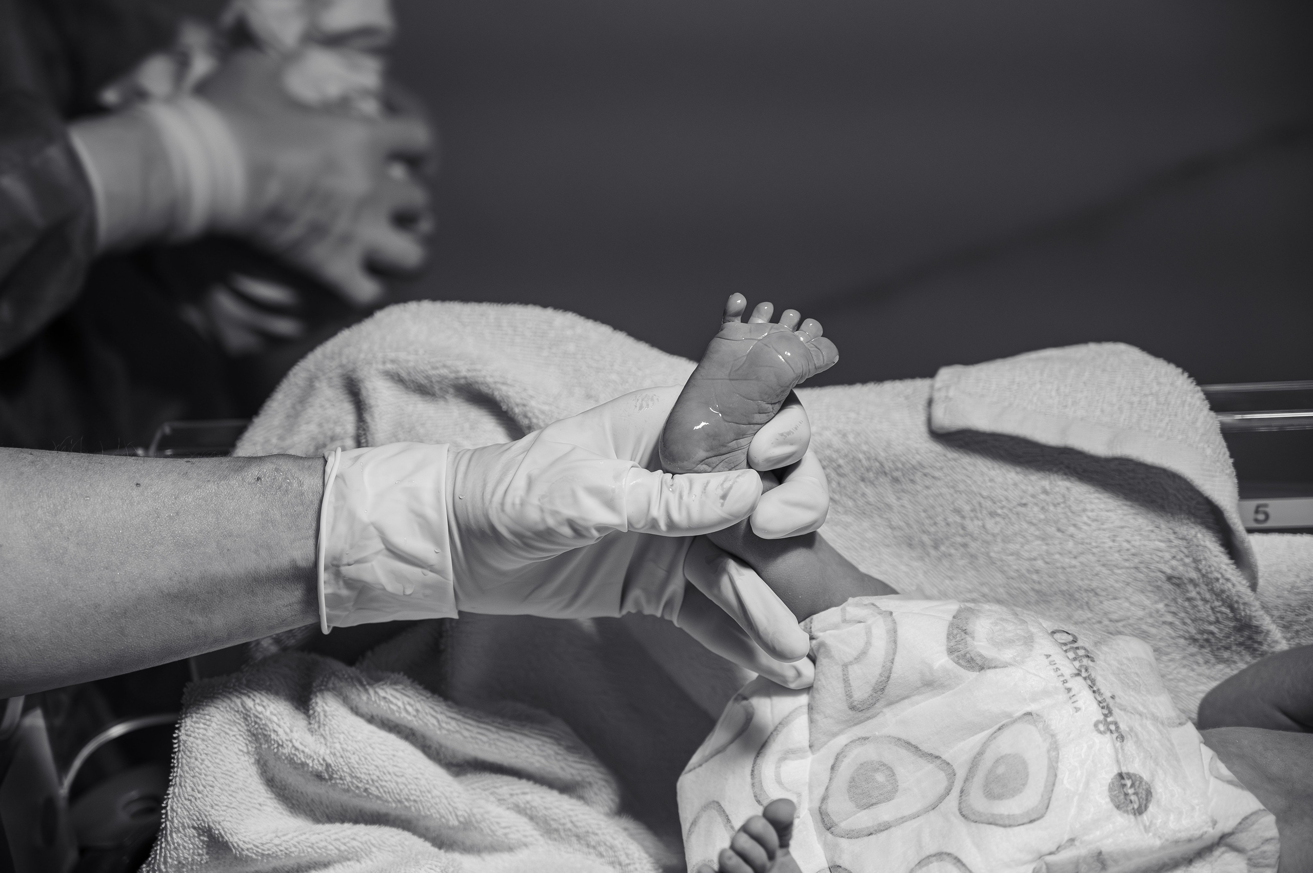 Михаил и Иван родились. Фотограф на роды СПБ Юлия Герасимова