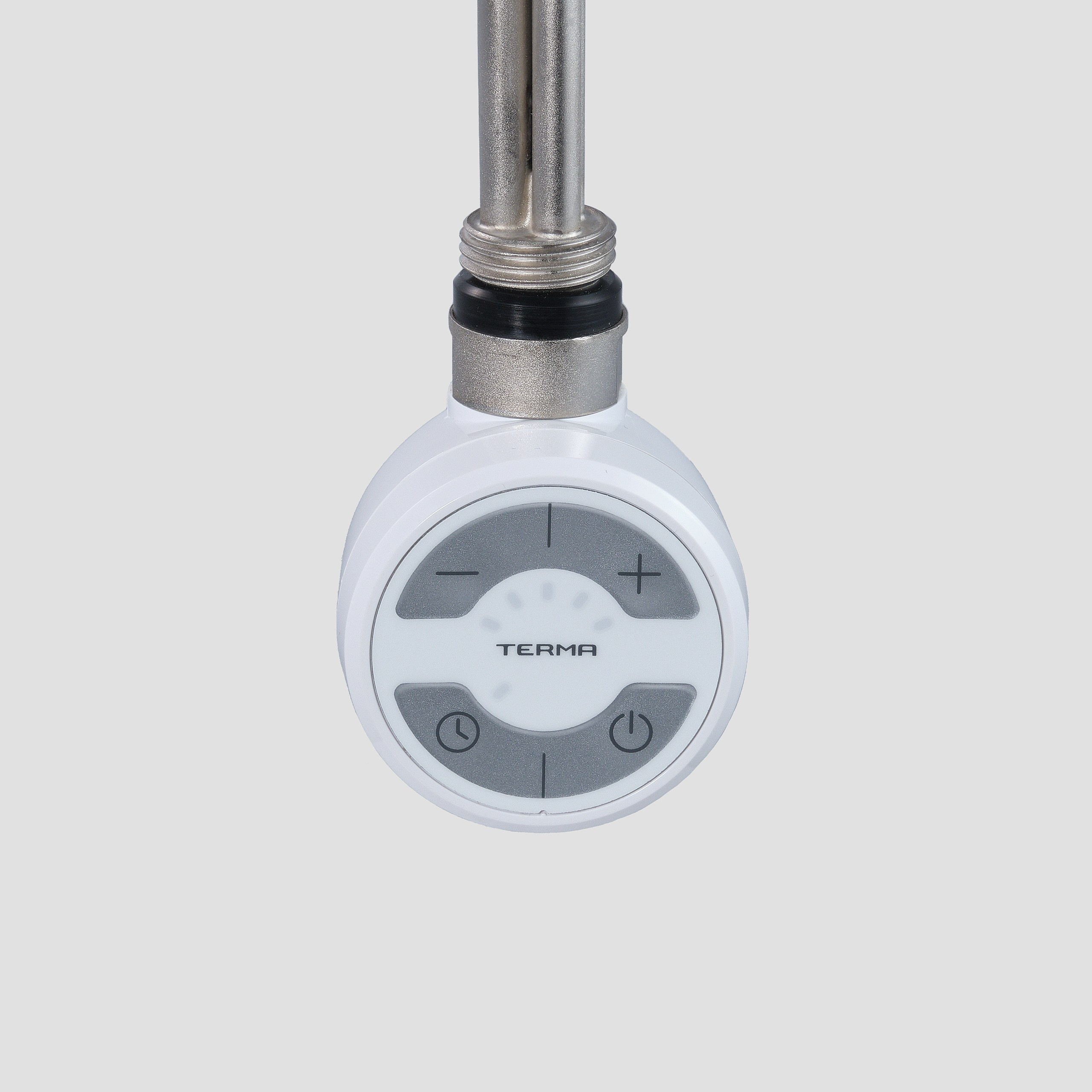 Предметные фотографии регуляторов и нагревателей для отопительных приборов