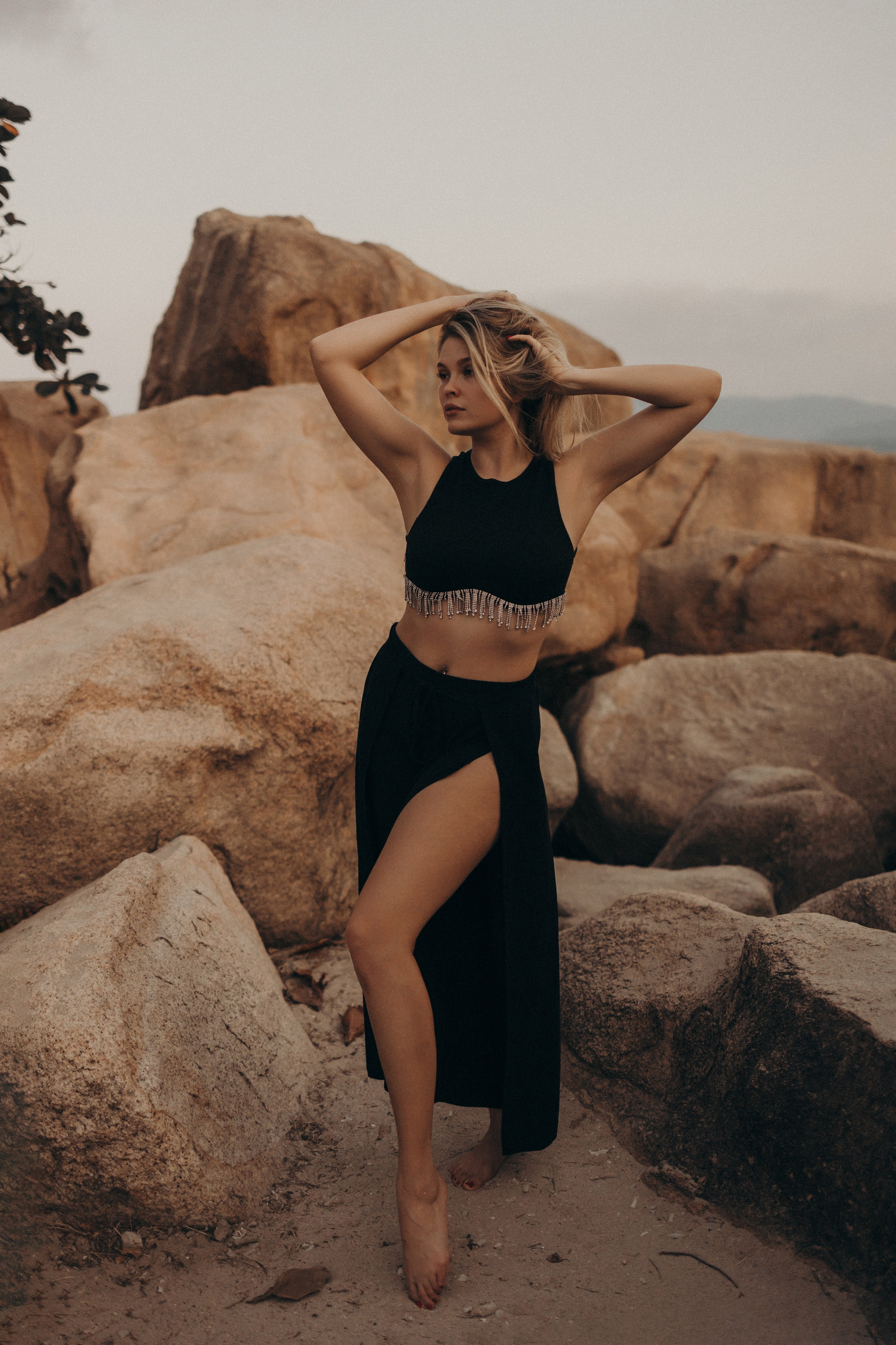 Кристина (Каменный сад Хон Чонг, Нячанг). Фотограф Астана. Индивидуальные, парные и семейные фотосессии