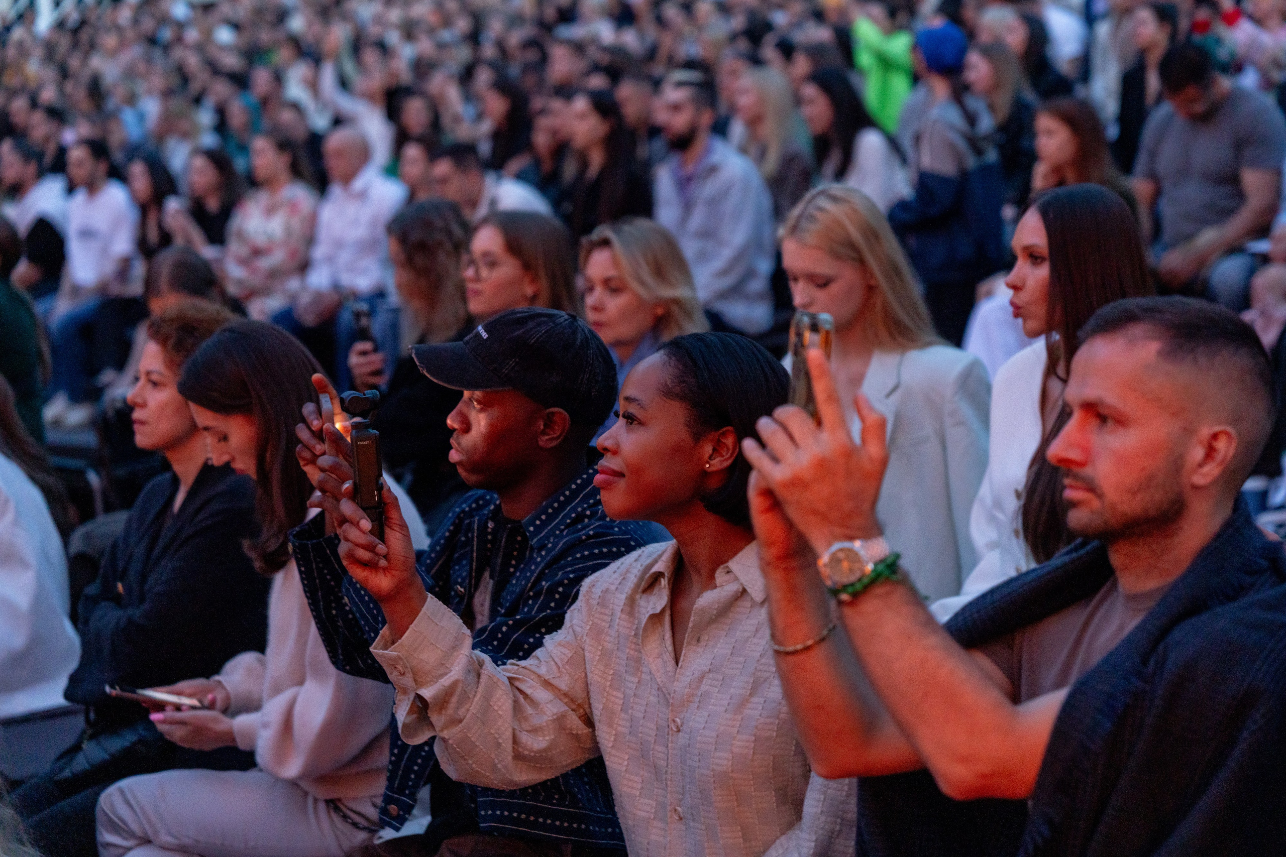 Симфонический оркестр Lumisfera при свечах. Фотограф Никита Комаров