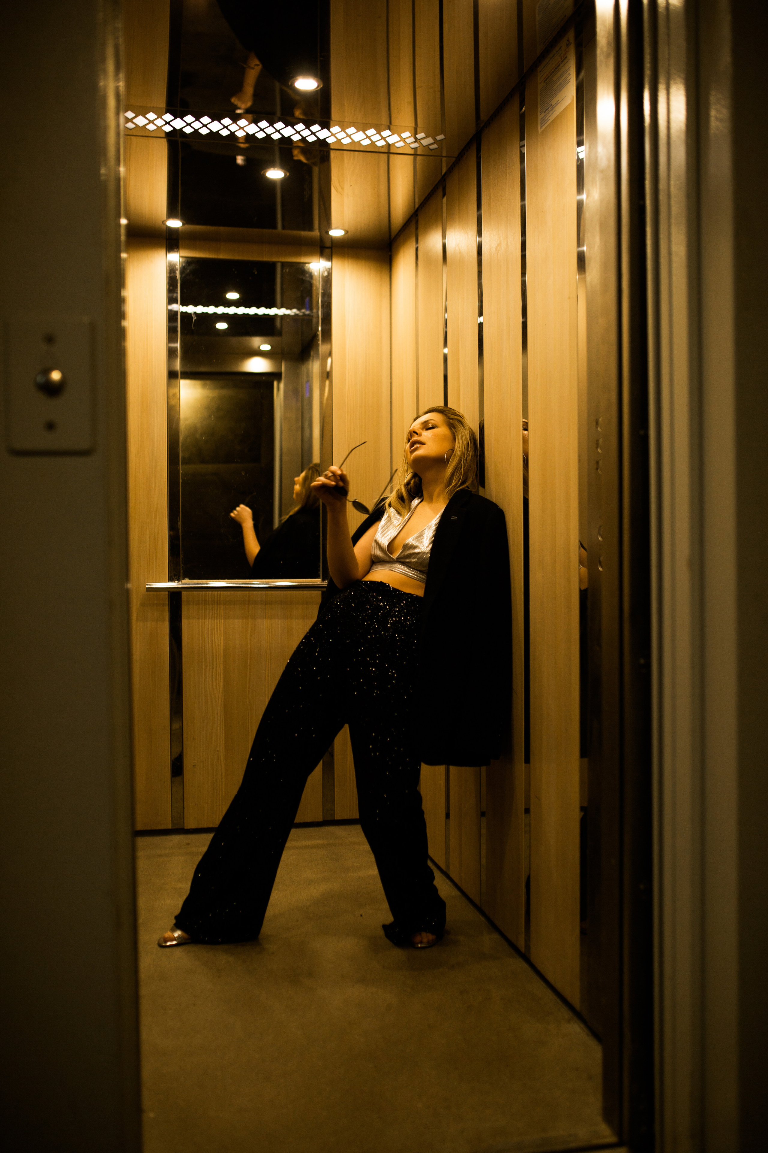 Лифт. Фотограф Смоленск Дина Петровская