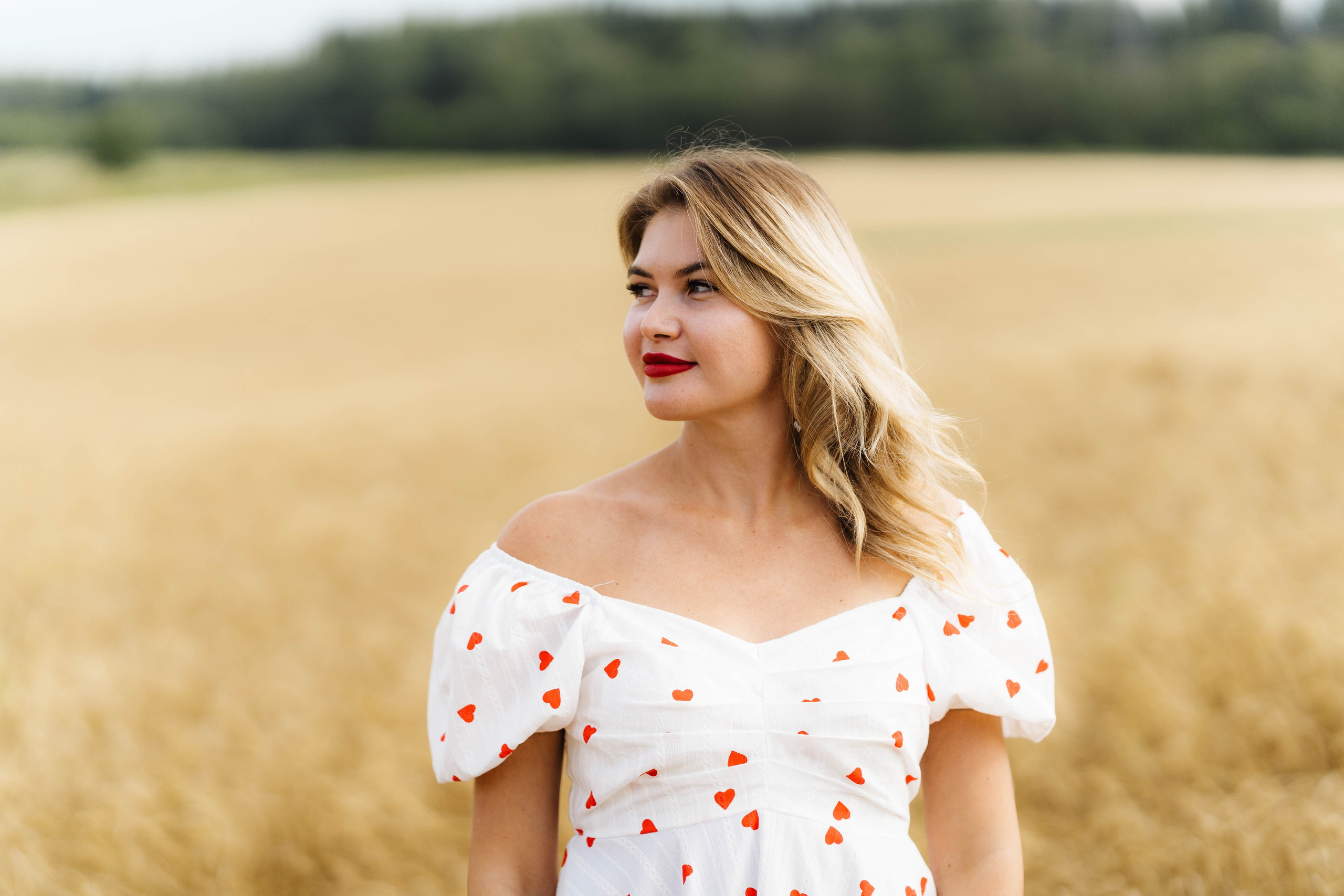 Елена, Сергиев Посад, пшеничное поле. Наталья Дукалова фотограф Щелково Королев Пушкино Москва Балашиха