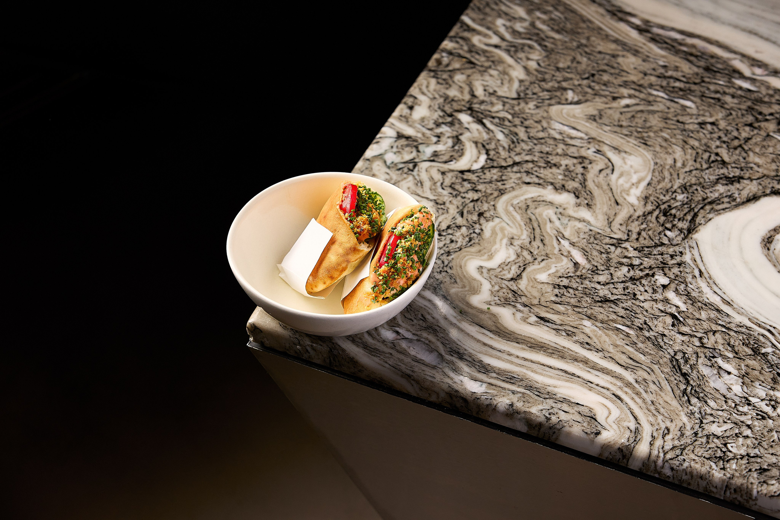 Hookah Place Dishes. Evgeny Yatsenko — Photographer in Dubai