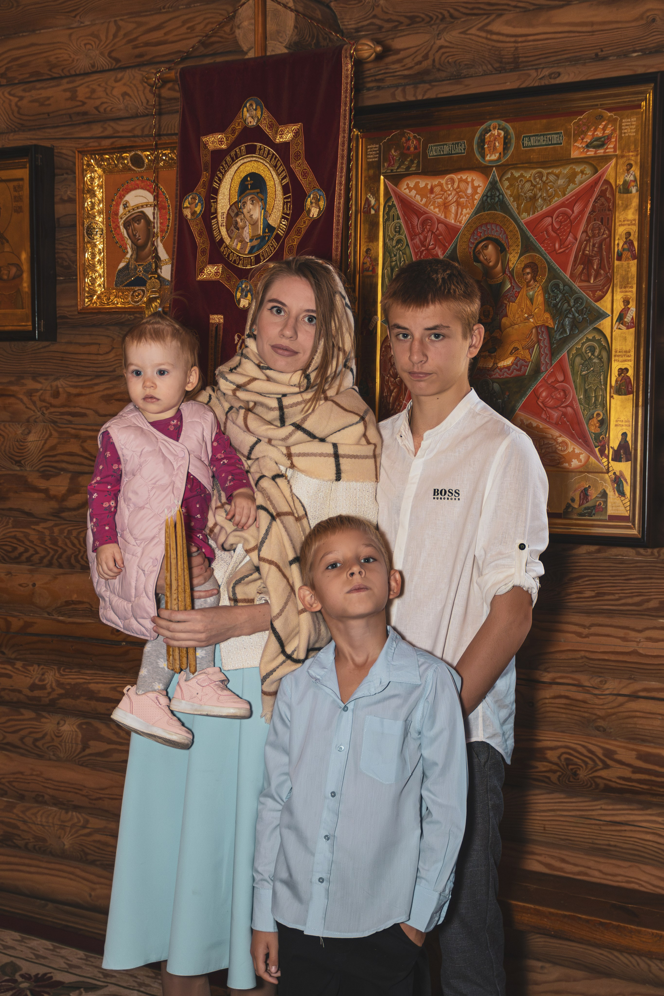 Фотограф крестин в Ростове на Дону, фотография в церке, храме, съёмка крестин в Ростове