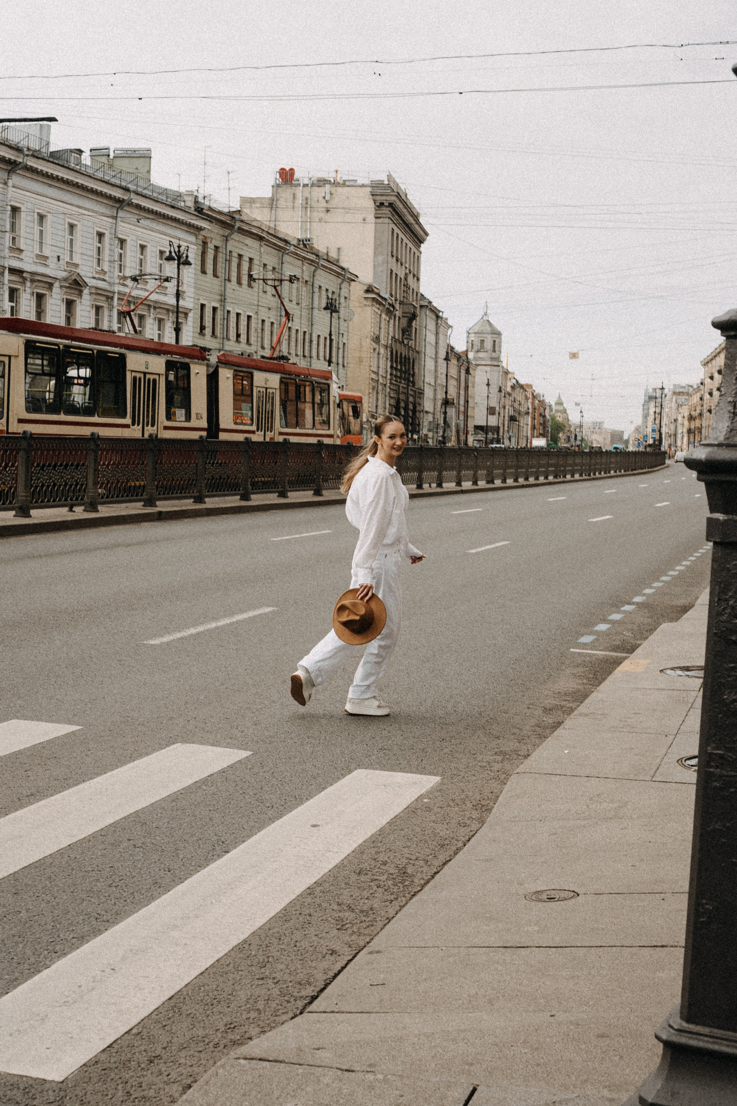 МЫ ГУЛЯЛИ ПРО КРЫШАМ ПИТЕРА. Профессиональный фотограф, Санкт-Петербург — Виктория Богомолова