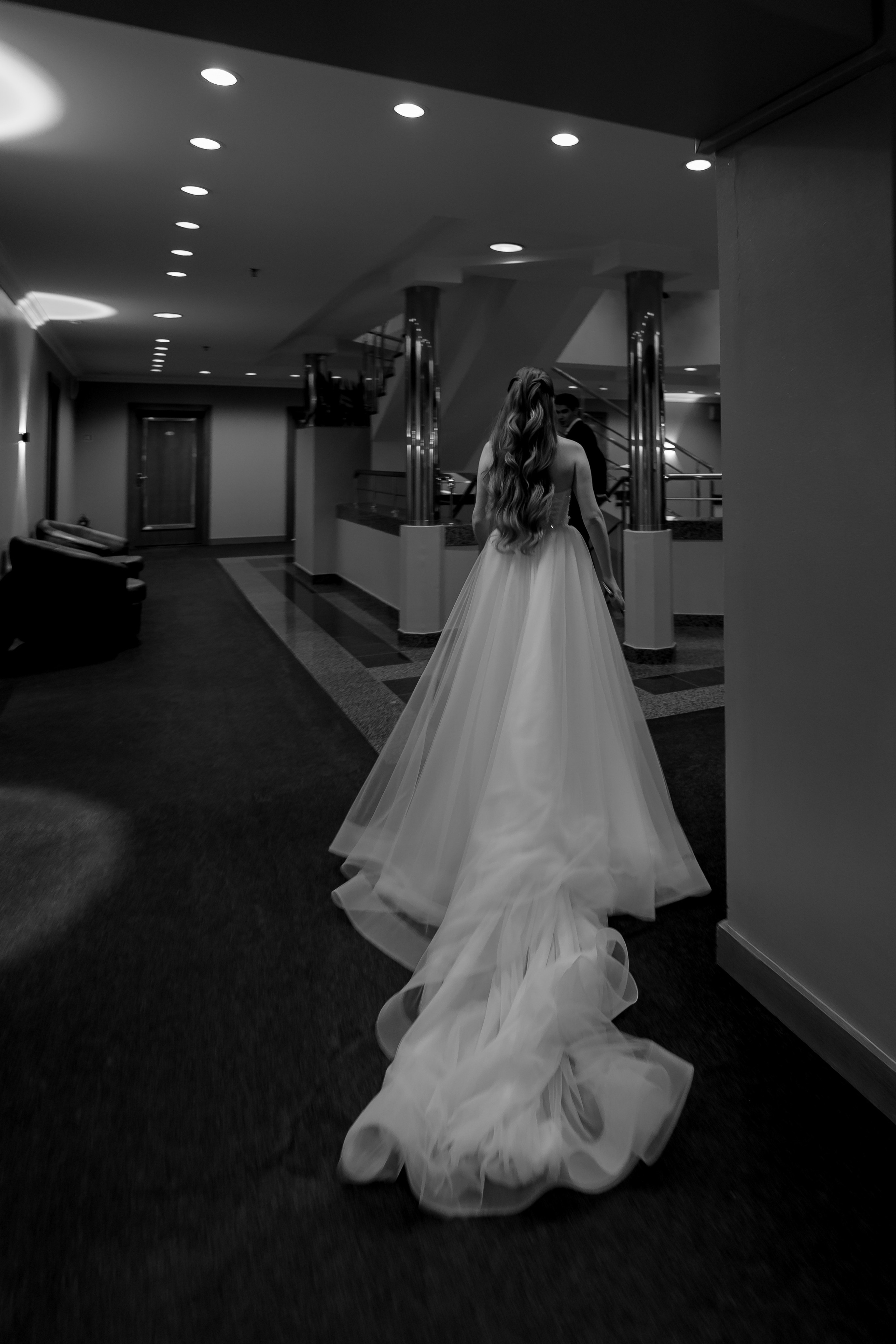 СВАДЕБНАЯ СЬЕМКА СБОРОВ В ОТЕЛЕ И ВЫЕЗД НА ЦЕРЕМОНИЮ (СНЯТО В СИБИРЕ В НИЖНЕВАРТОВСКЕ)М. Профессиональный фотограф, Санкт-Петербург — Виктория Богомолова