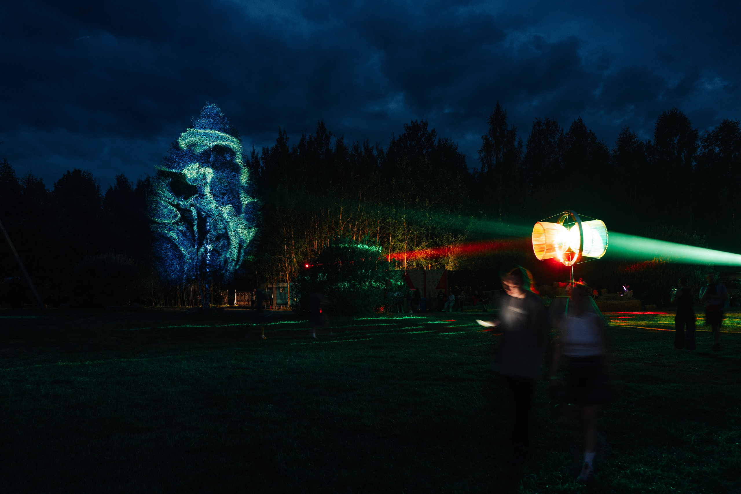 Outline 2024. @tomrus: Рустам Шагиморданов — фотограф