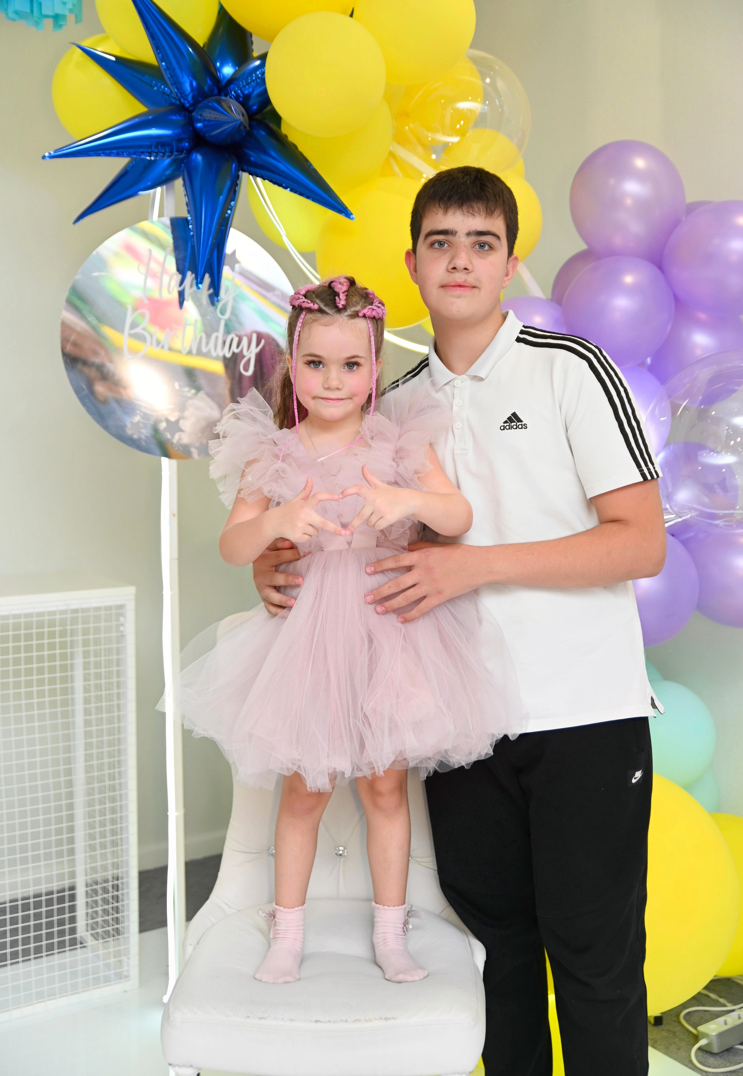 Игротека «Море Позитива». Я Ольга Казанцева, фотографирую снимаю ваши киноистории и печатаю фото и цифровые портреты на холсте