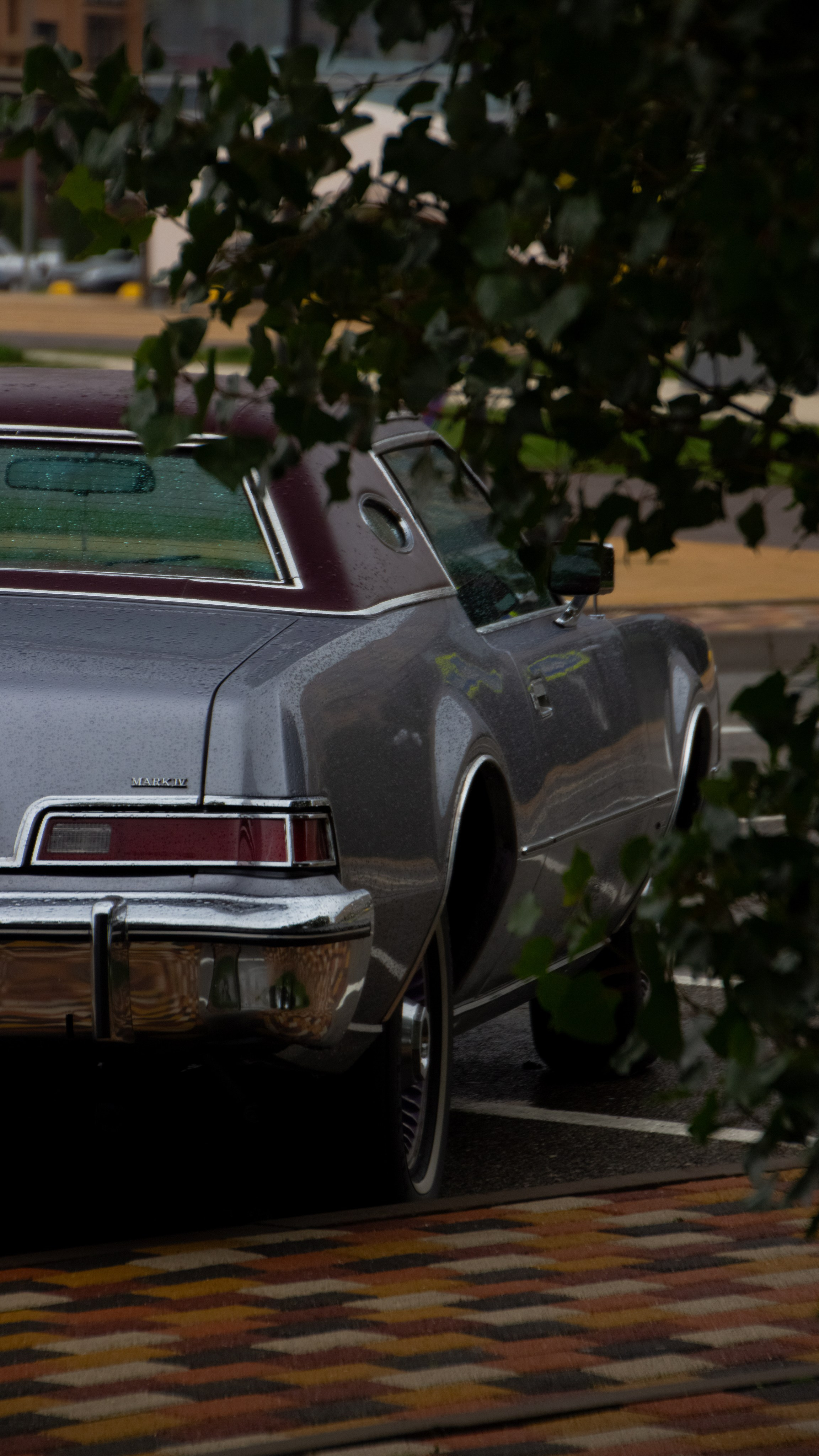 Фото Lincoln Continental Mark IV — купе американской классики
