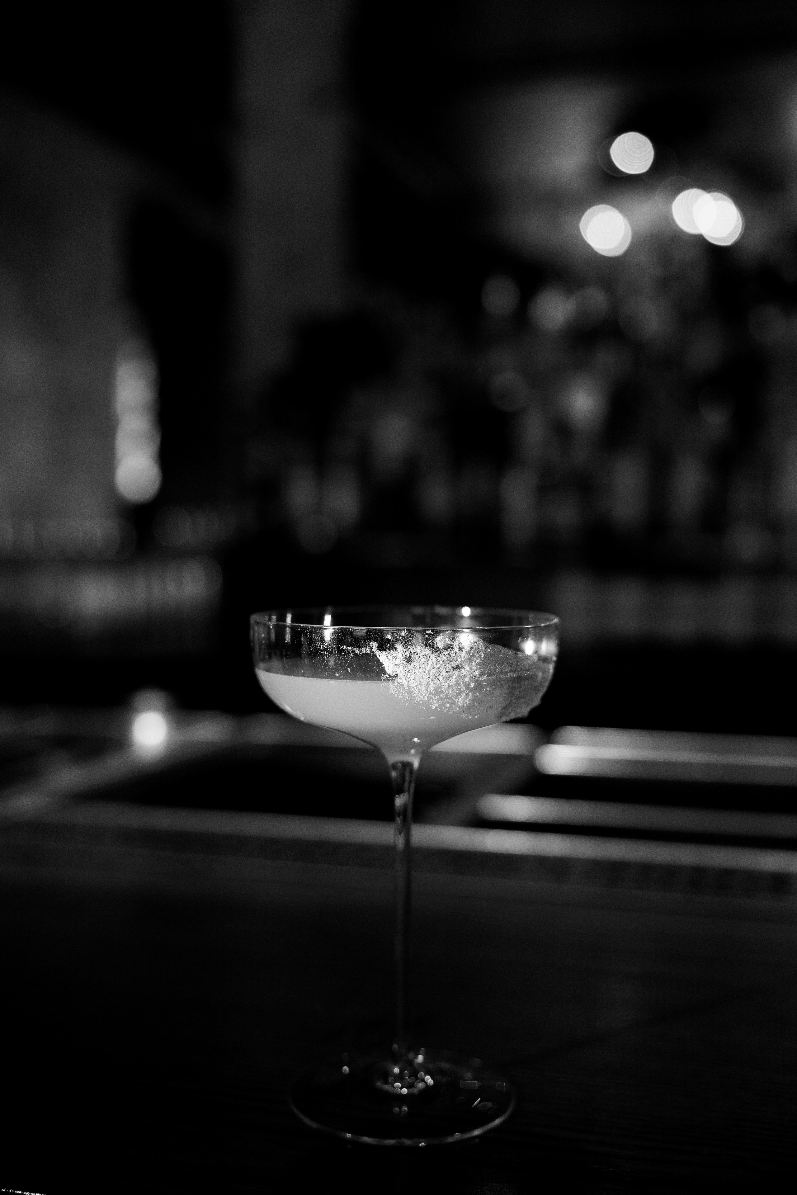 Свадебная серия в баре. Свадебный и семейный фотограф  во Владивостоке Ольга Украинец