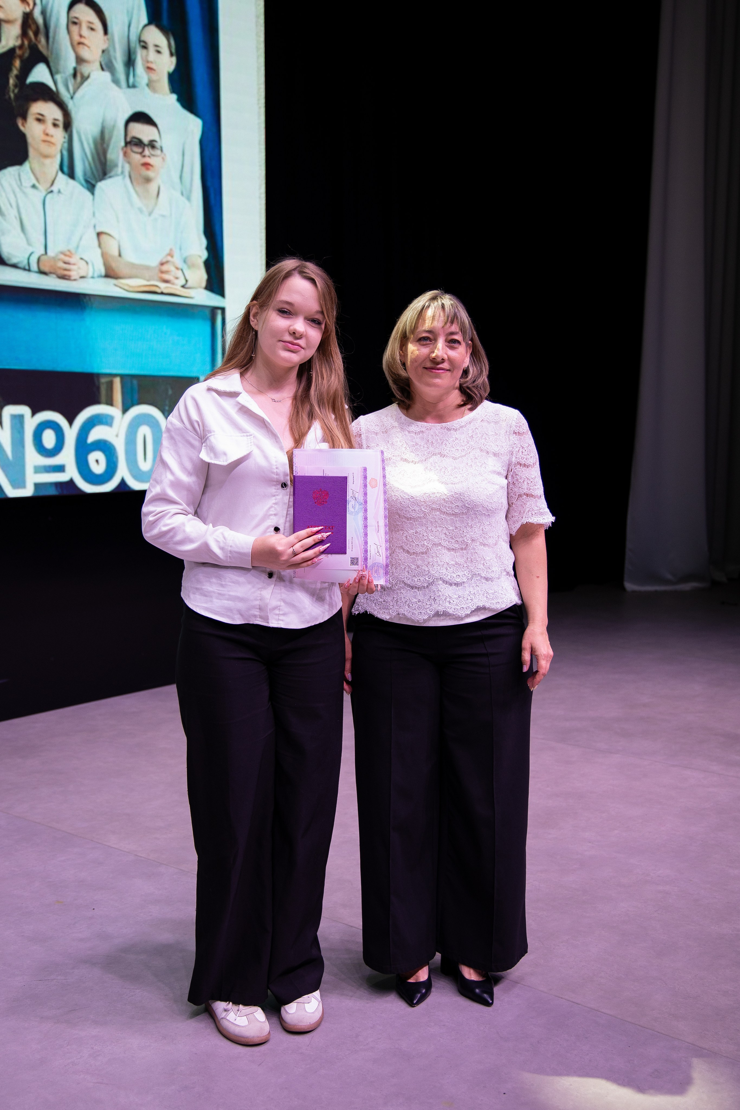 Выпускной в школе. Анна Рышкевич