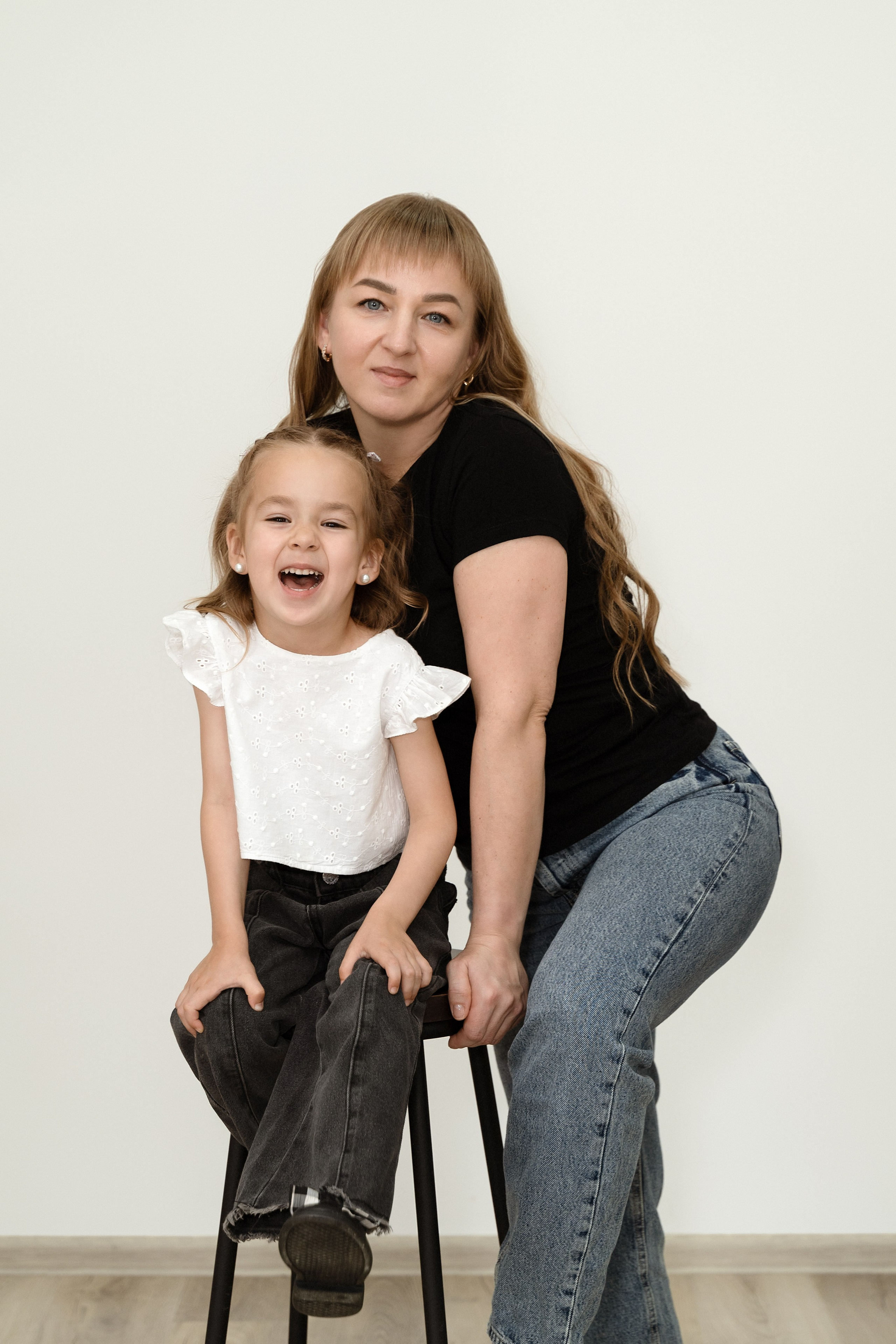 Материнство, семейная съёмка. Юлия Амели — фотограф беременности и материнства во Владивостоке