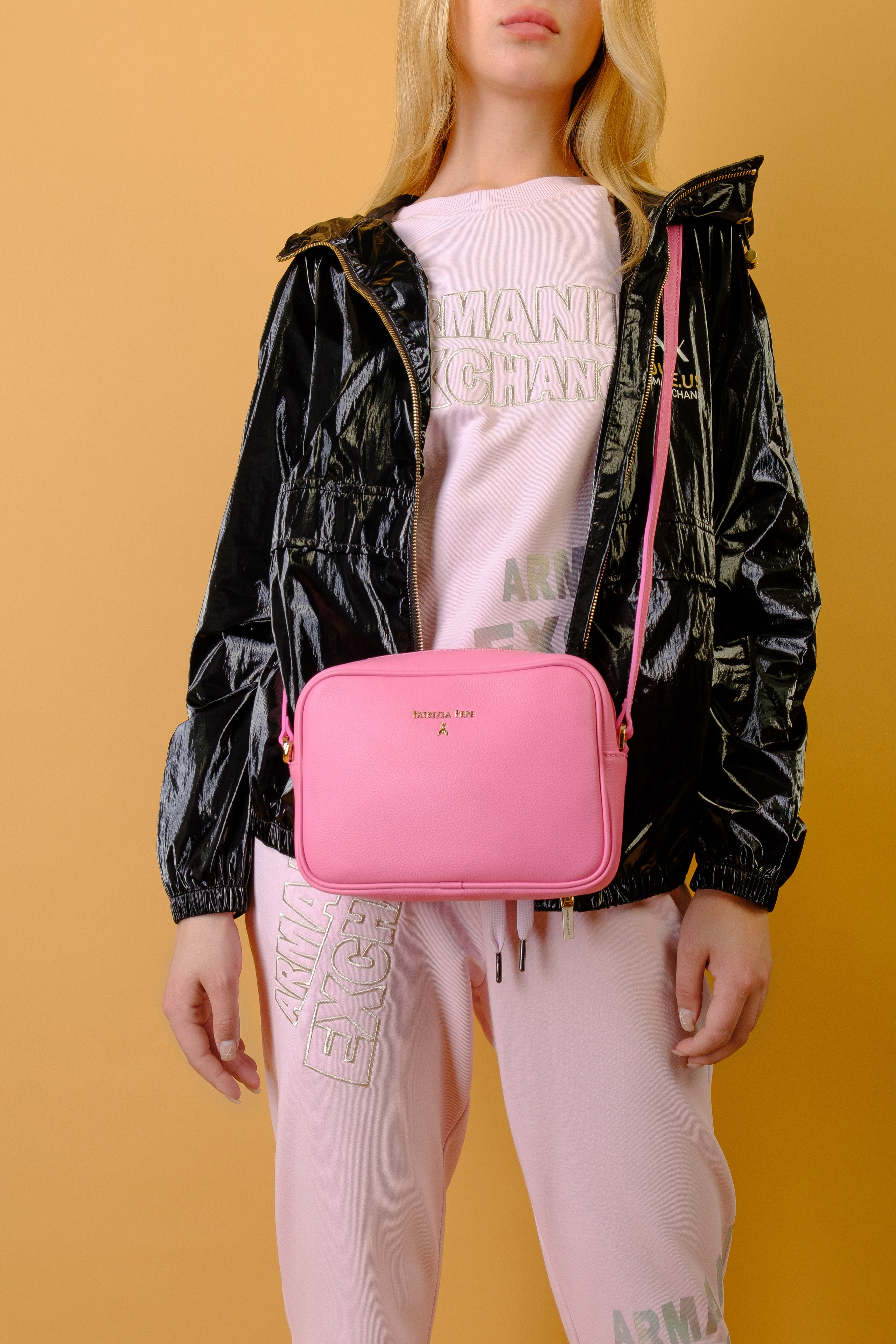 Предметная съёмка для маркетплейсов в Симферополе. Предметный фотограф в Симферополе Антон Катунин