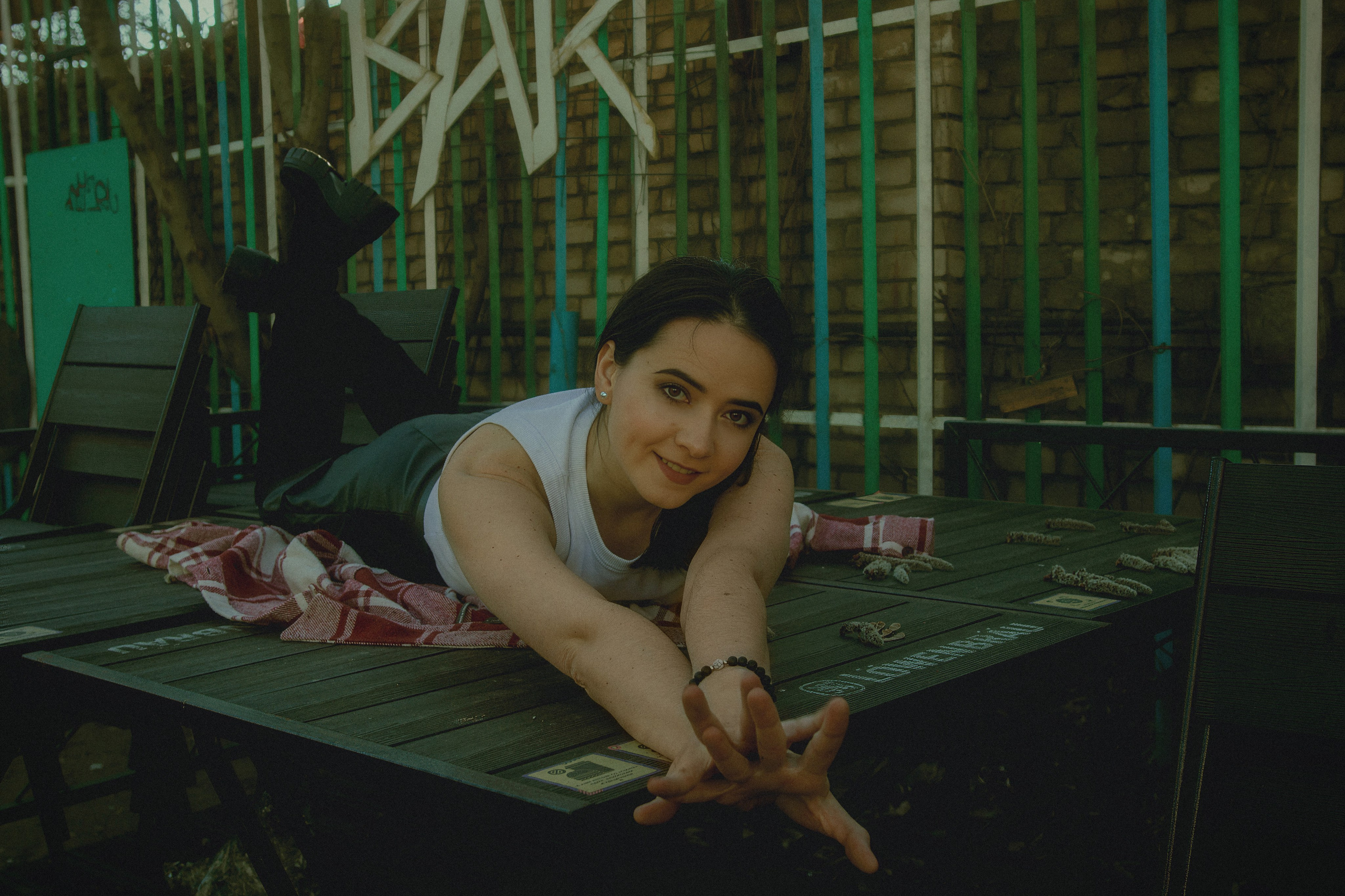 Солнечный Апрель