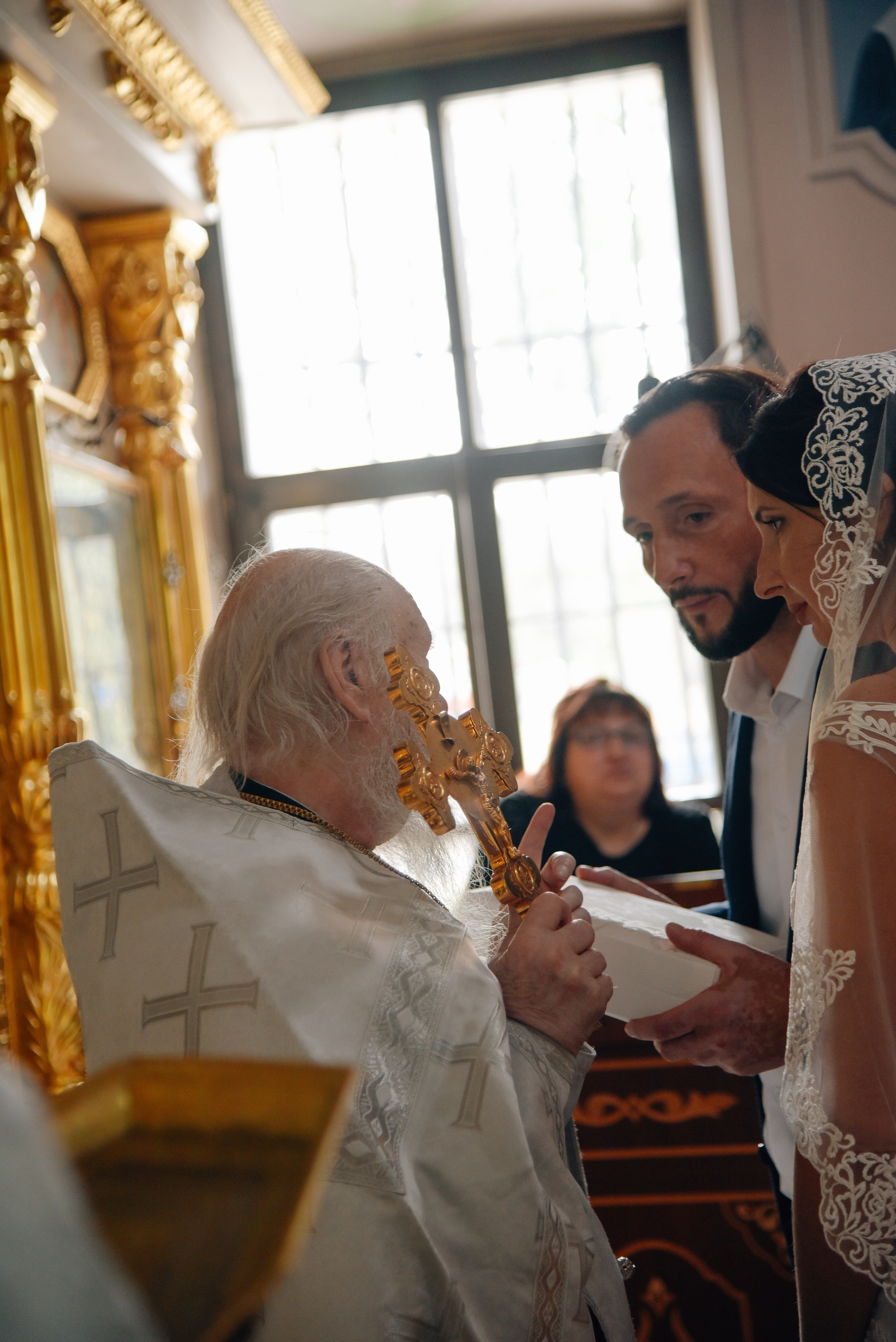 Венчание Храм Живоначальной Троицы на Воробьёвых горах. Фотограф Лола Волна, город Москва