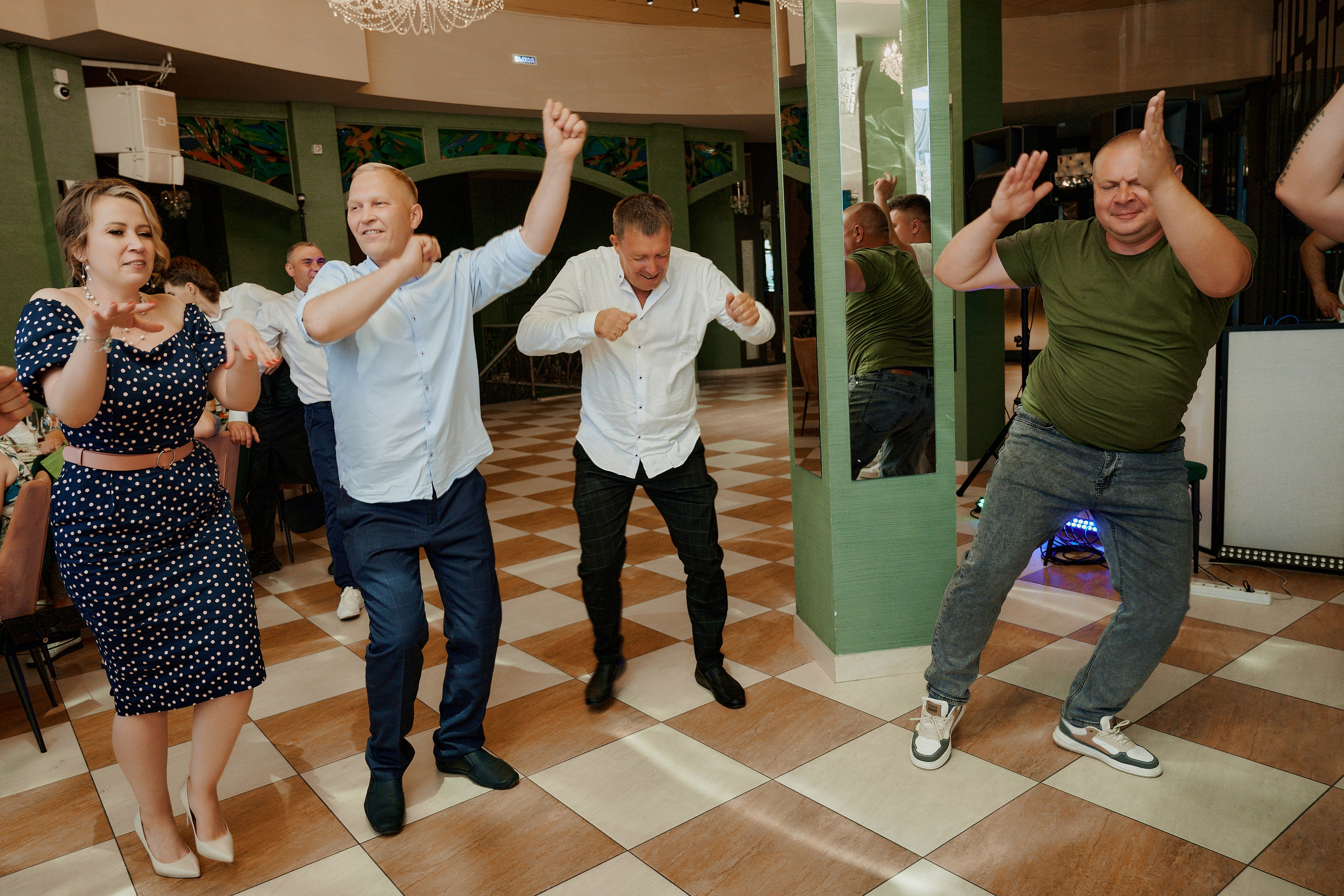 Олег и Лиза. Фото-видеосъемка свадеб Venson Films