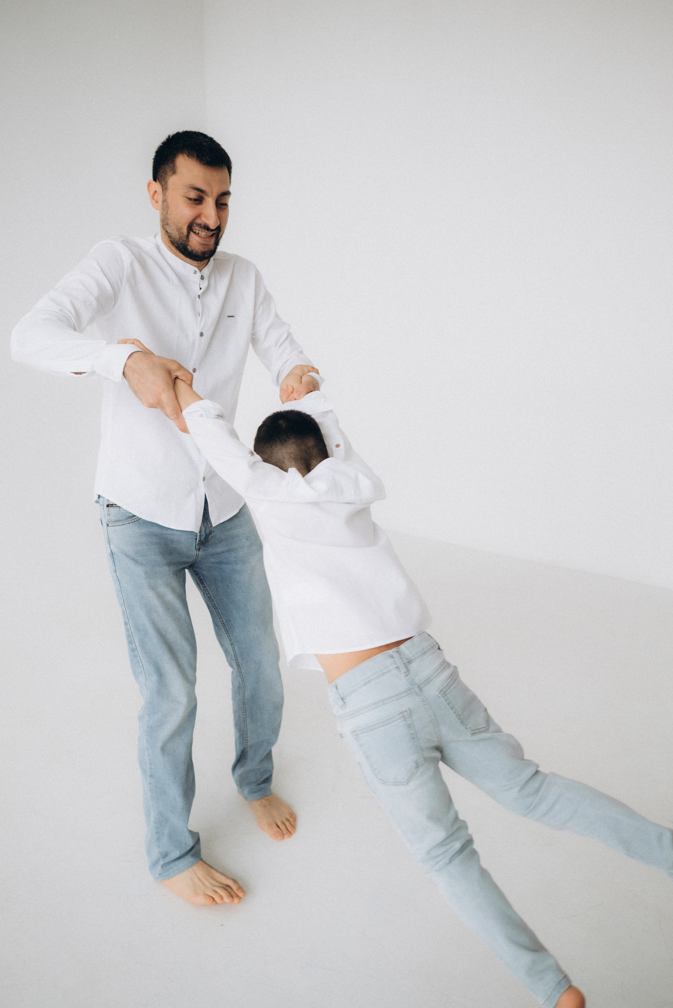 Мнацакан, Сюзанна, Рафаэль и Микаэль. Суханова Регина Фотограф Сергиев Посад