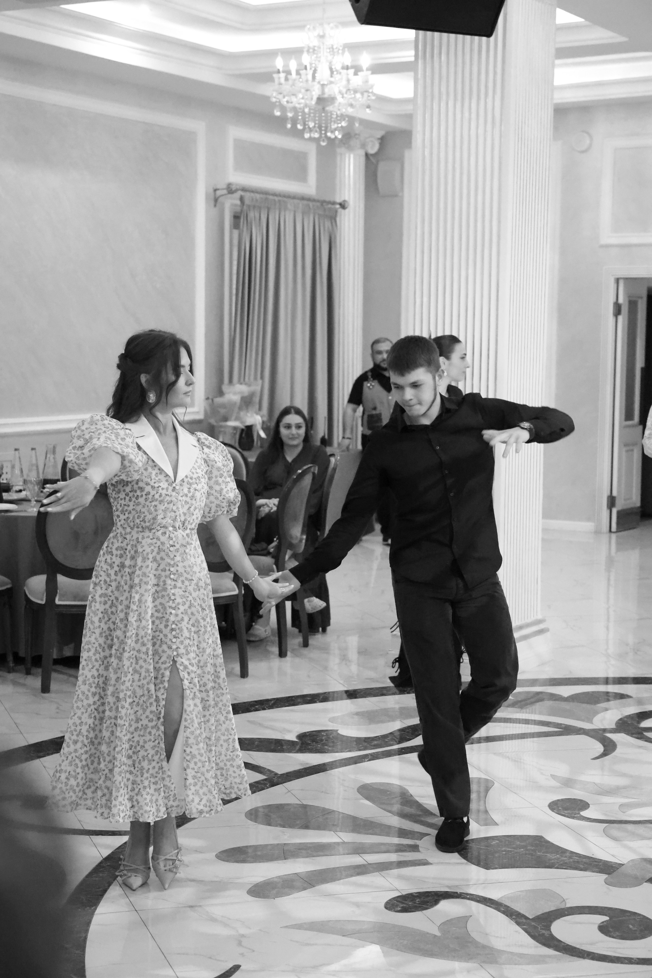 Мероприятия в ресторане. Женский фотограф в Москве Камила Бакаева