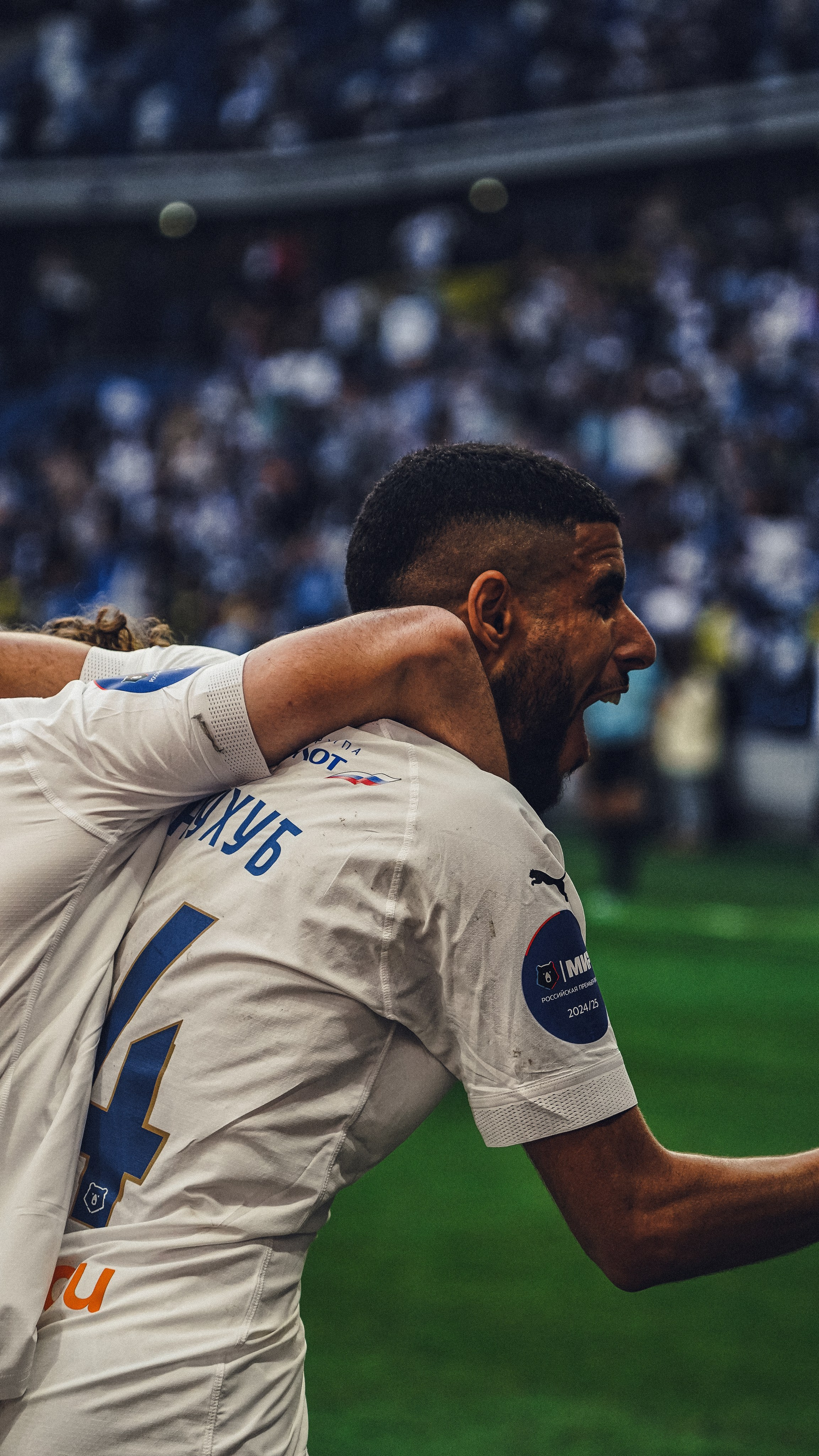 Футбол. Динамо-Ахмат 15.09.24. Автомобильный фотограф Шакая Кирилл