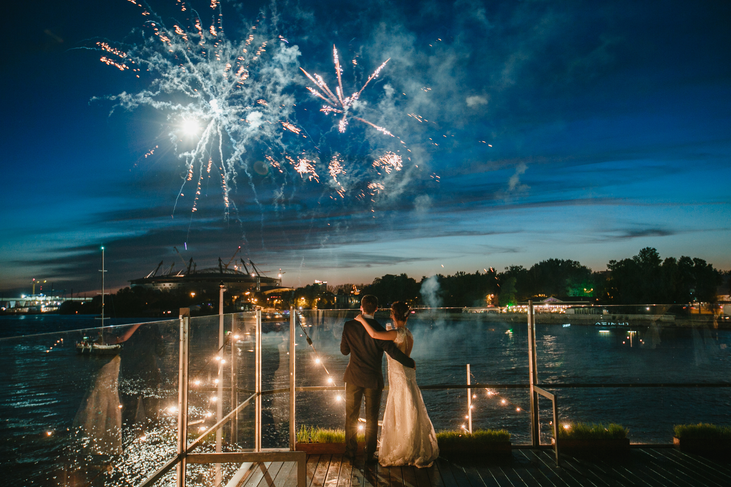 Салют на свадьбу