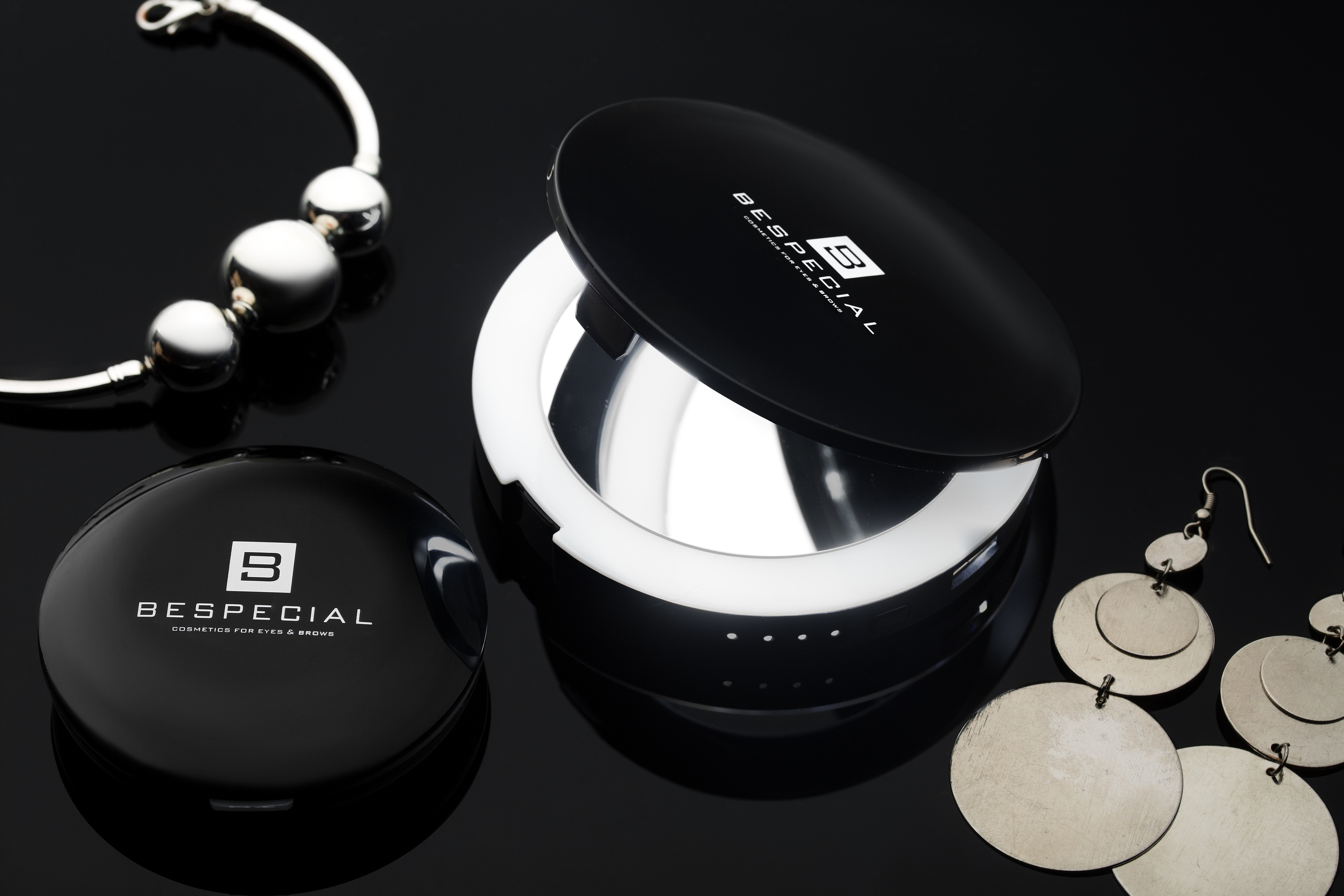 Предметная фотосъемка косметики