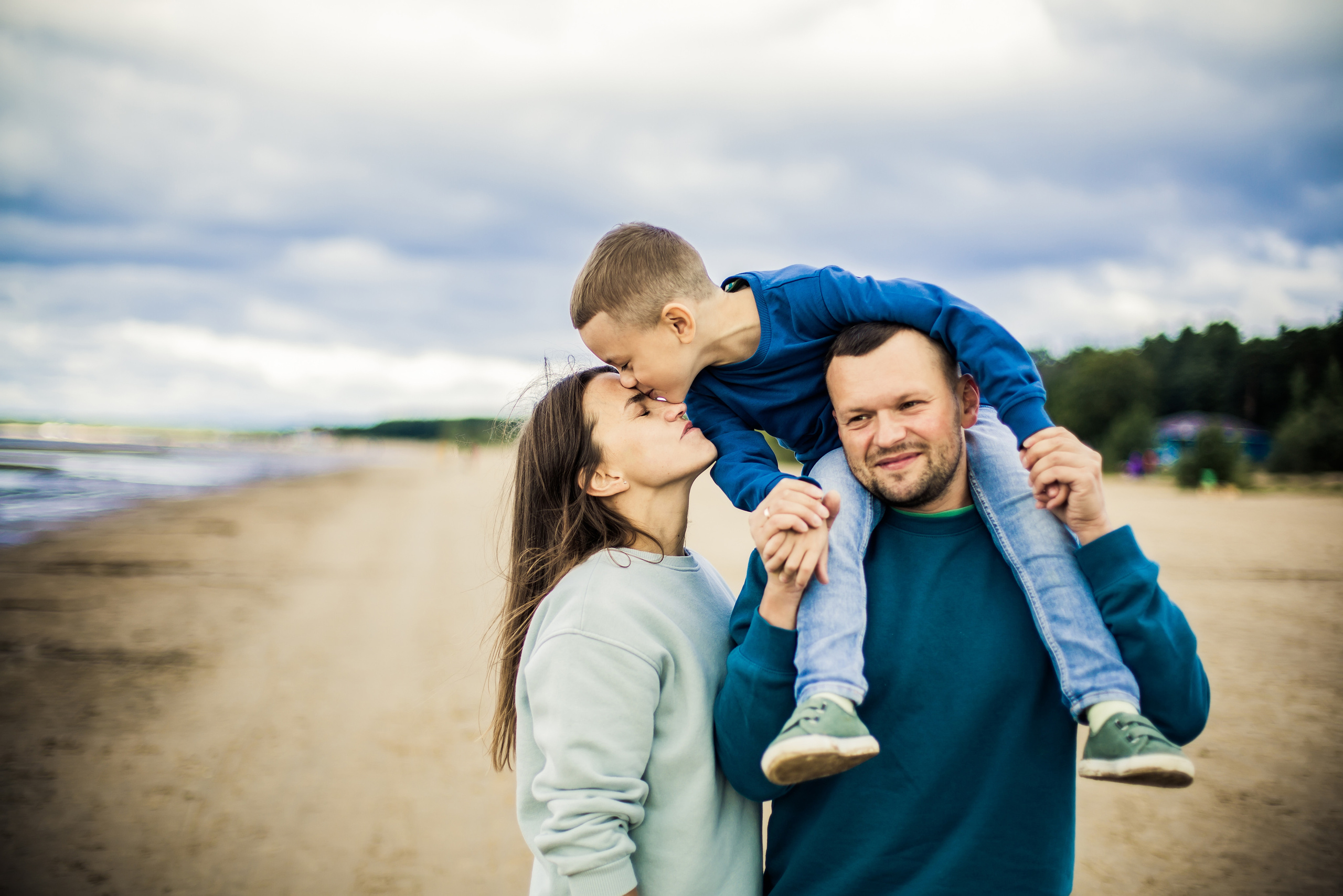 Фотосессия мамы с мужем и маленьким сыном. Детский, свадебный и семейный фотограф Юлия Курбатова, Санкт-Петербург