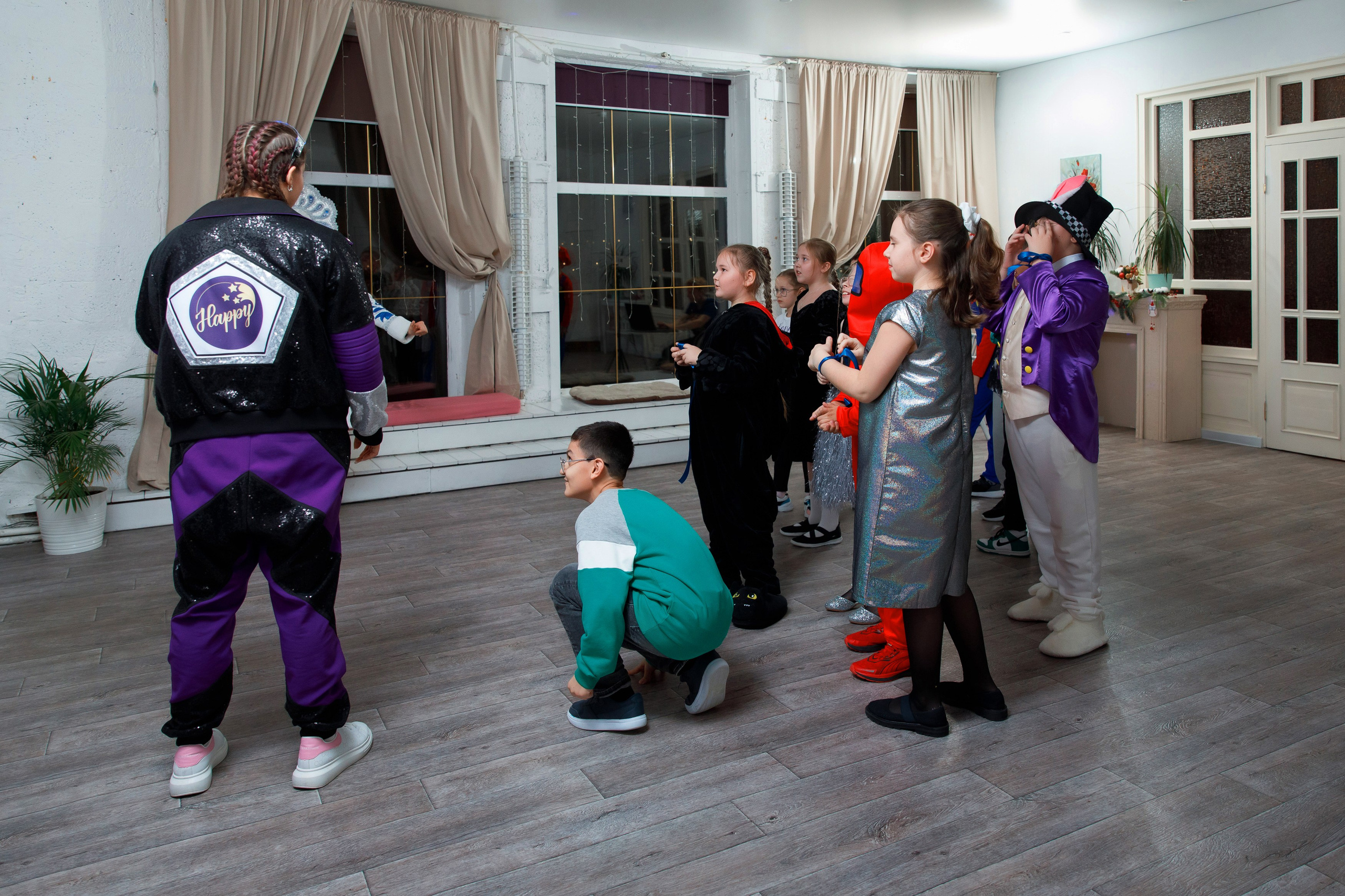 Школа «Кристалл» | Новогодняя программа. Свадебный, семейный и школьный фотограф в Сызрани Максим Баталов