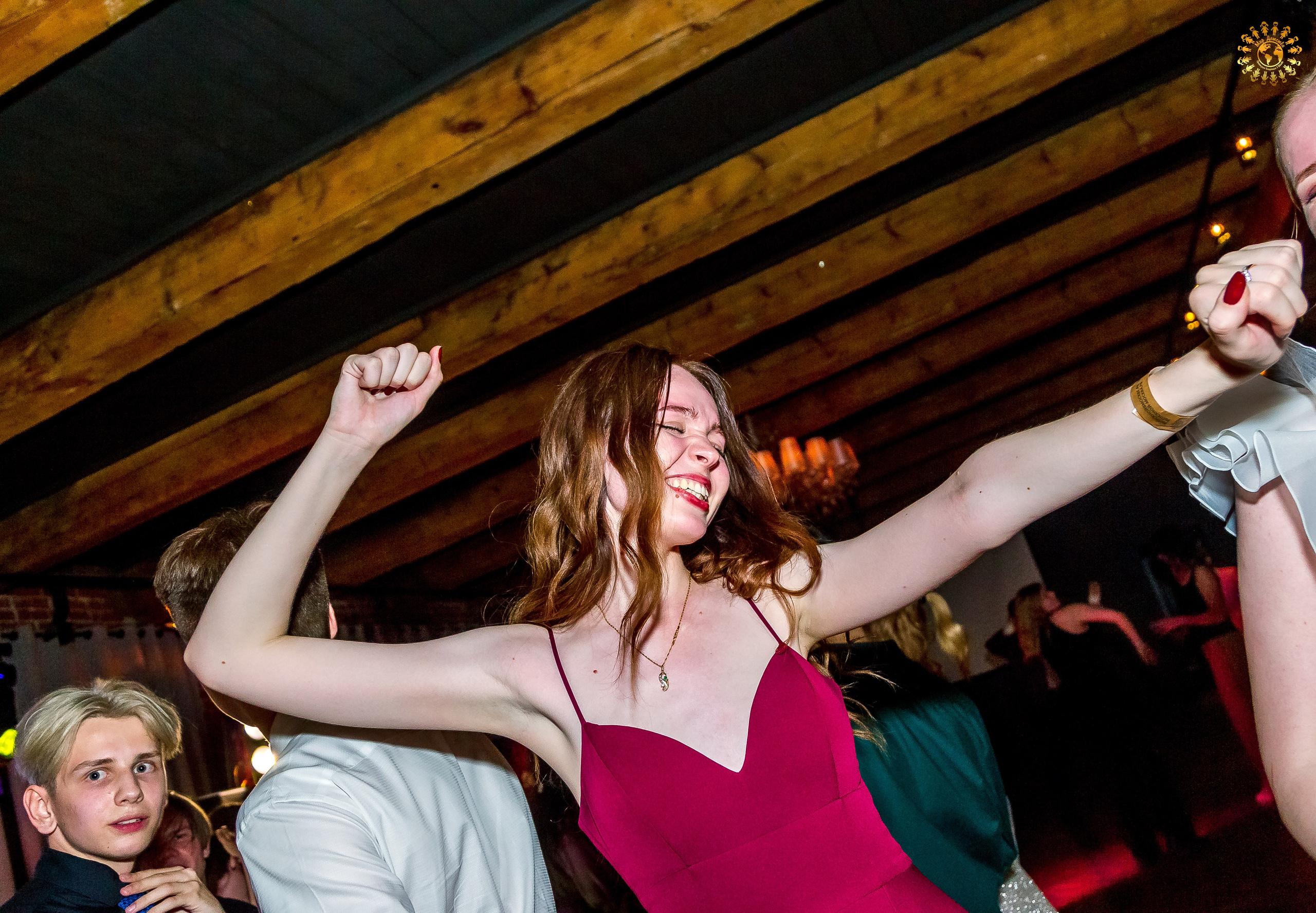 Выпускной 2023 (11-е классы) клуб «Джаггер», Москва. Репортажная съемка в Москве и области. Анималистика