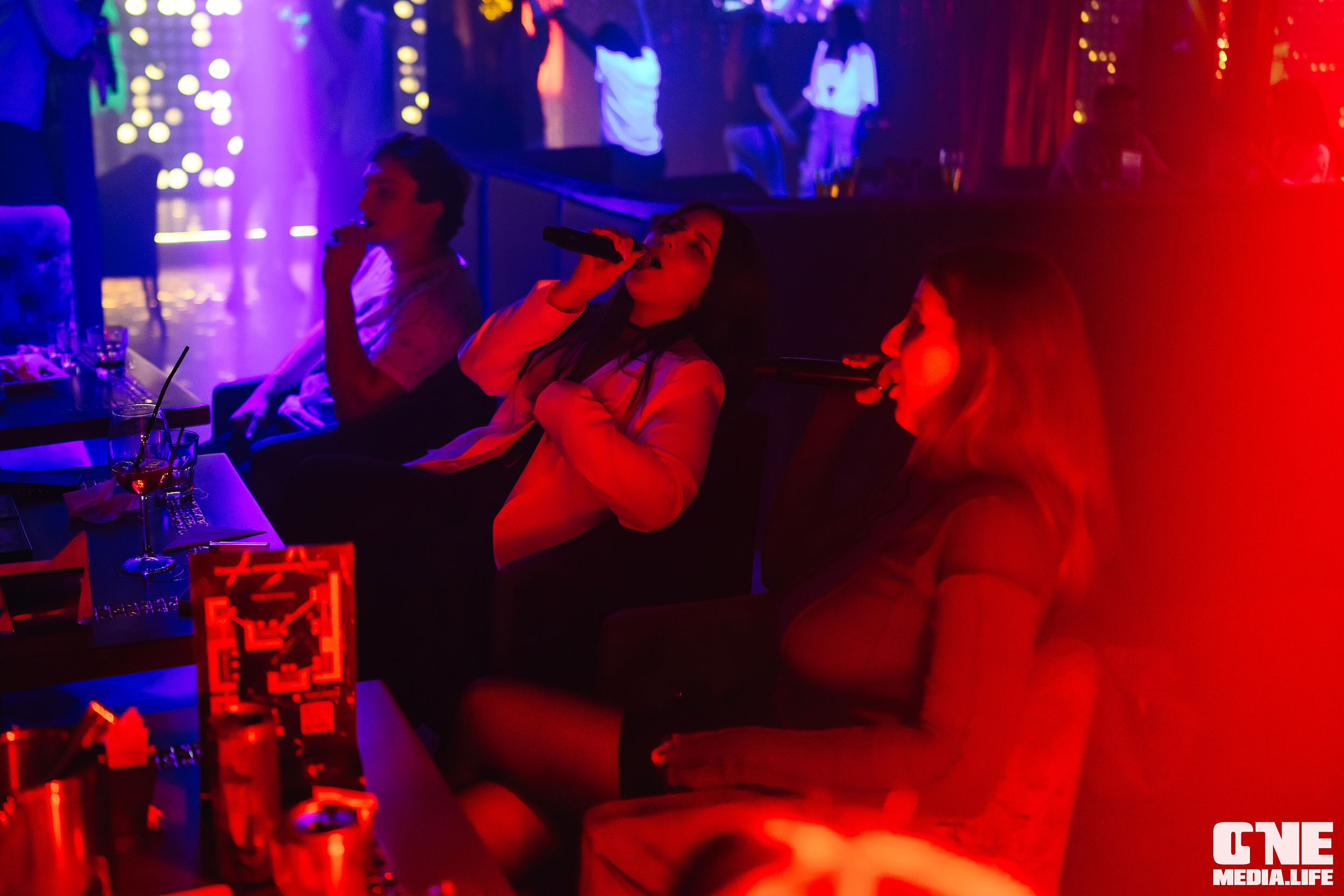 Фоторепортаж из караоке-клуба Эйфория. One Media Life: фоторепортажи, фотоотчеты с мероприятий и заведений