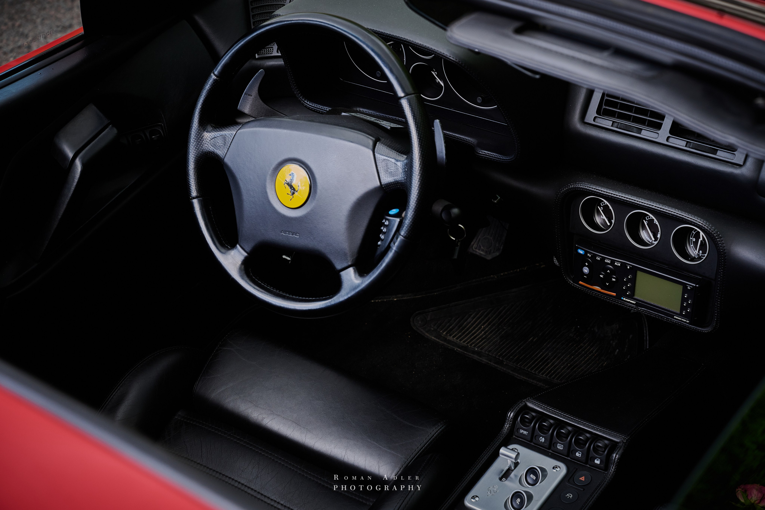 Ferrari 355 GTS. Фотограф Роман Адлер