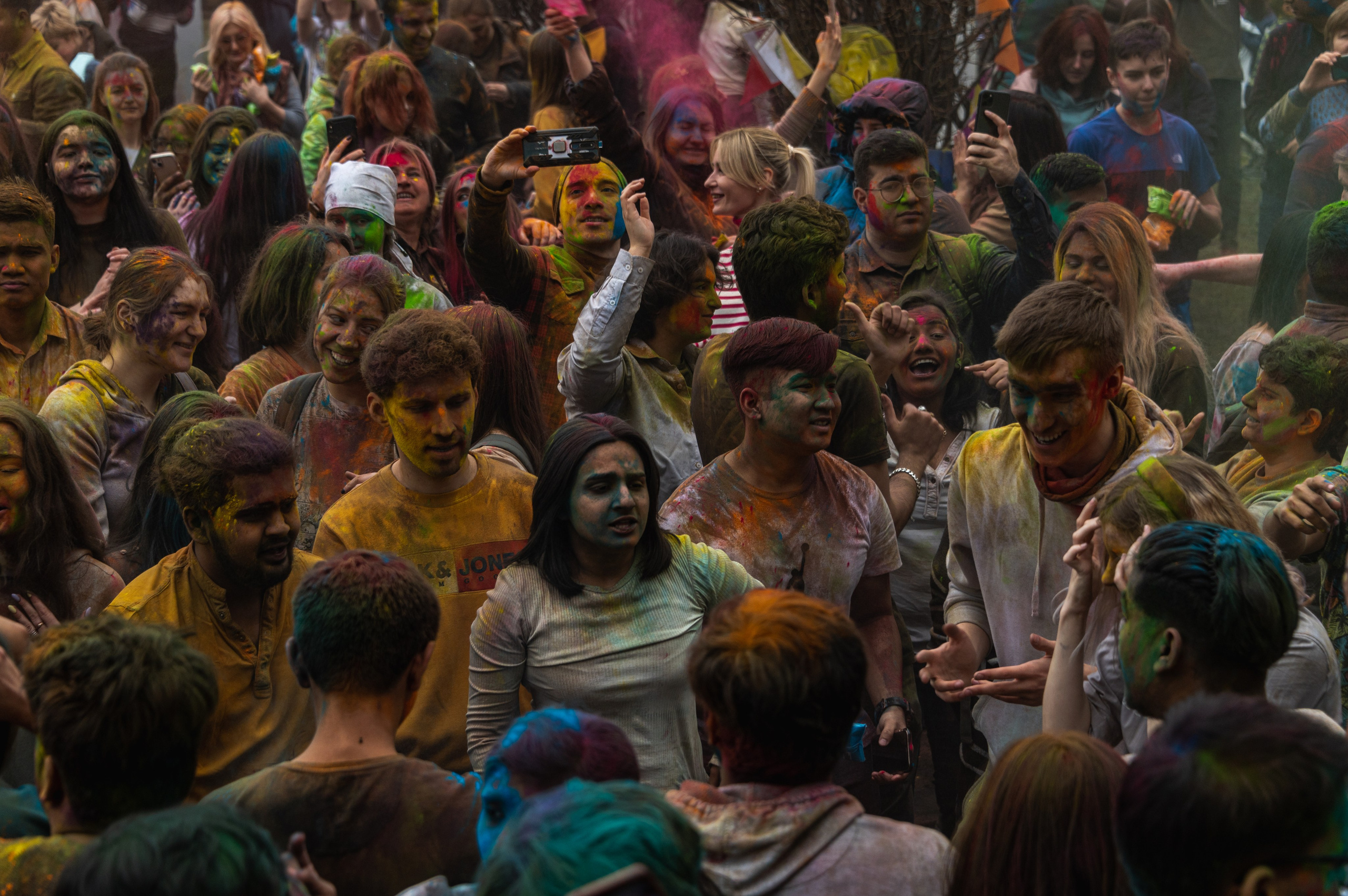 Праздник Холи в Москве. Фотограф Роман Адлер