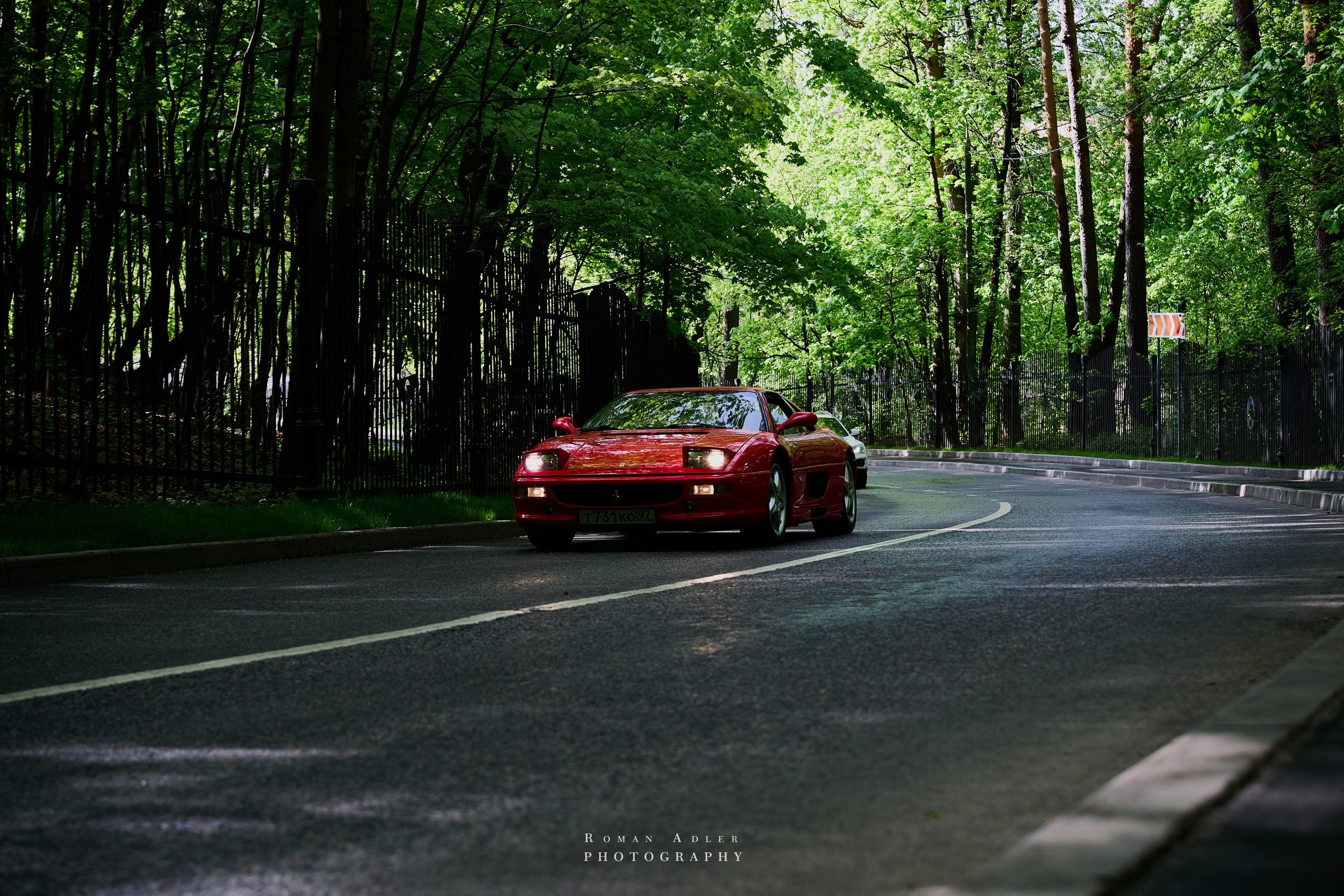 Ferrari 355 GTS. Фотограф Роман Адлер